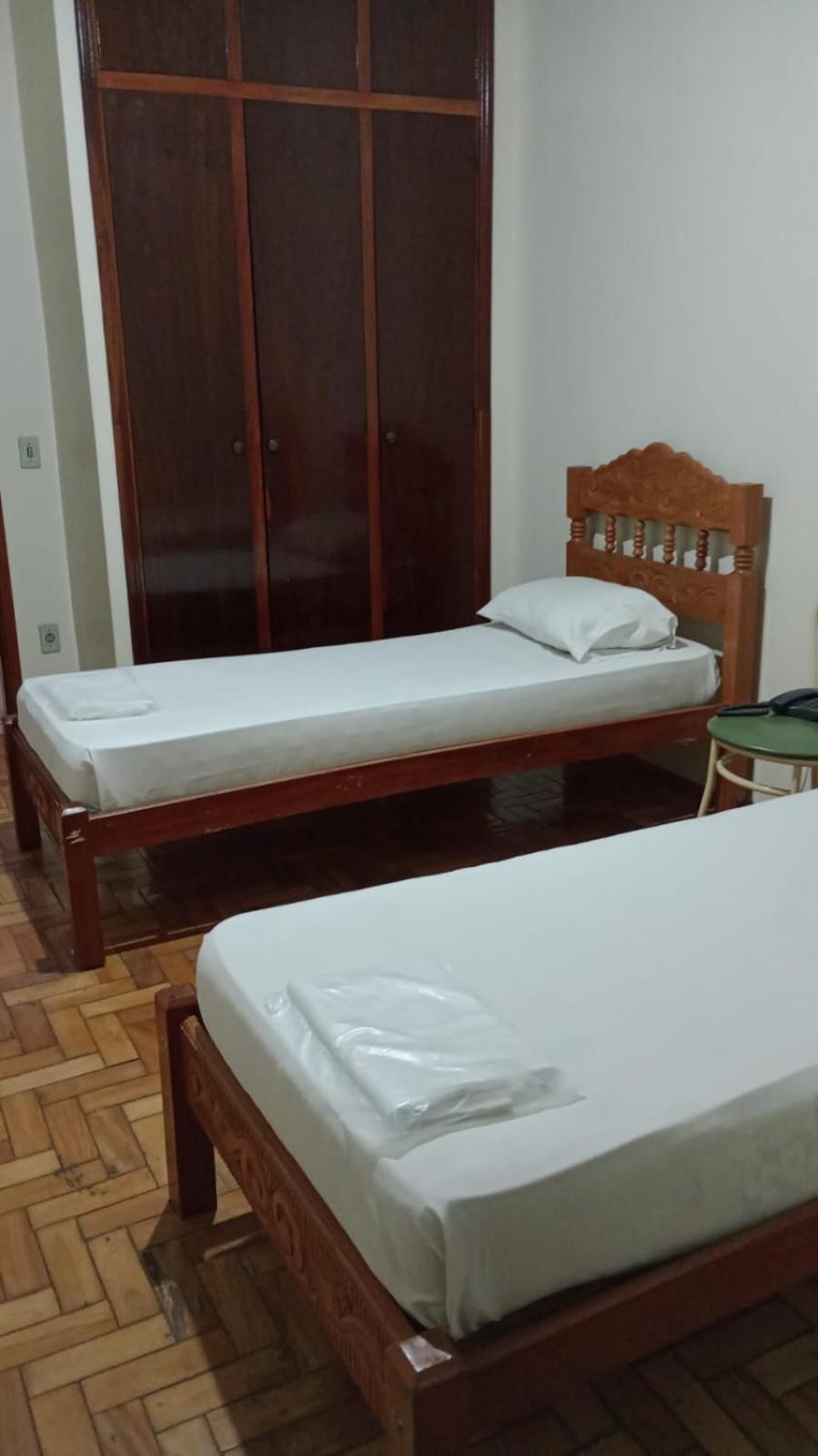 Budget Twin Room - Photo 2
