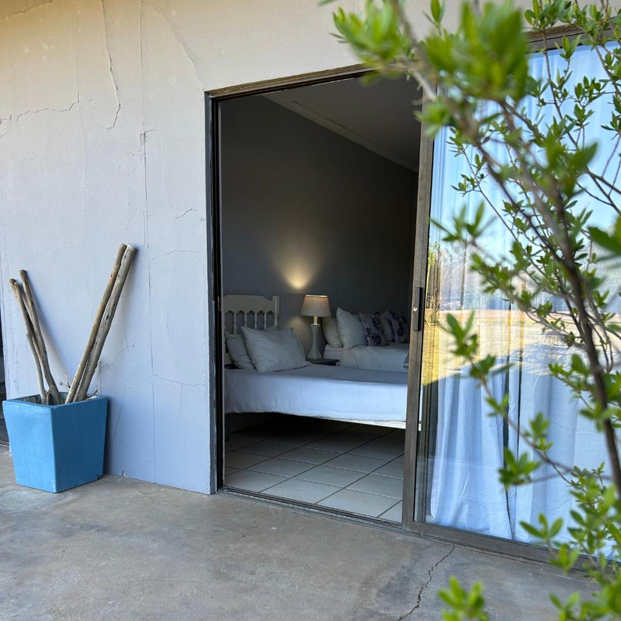 Standard Family Room - Photo 6