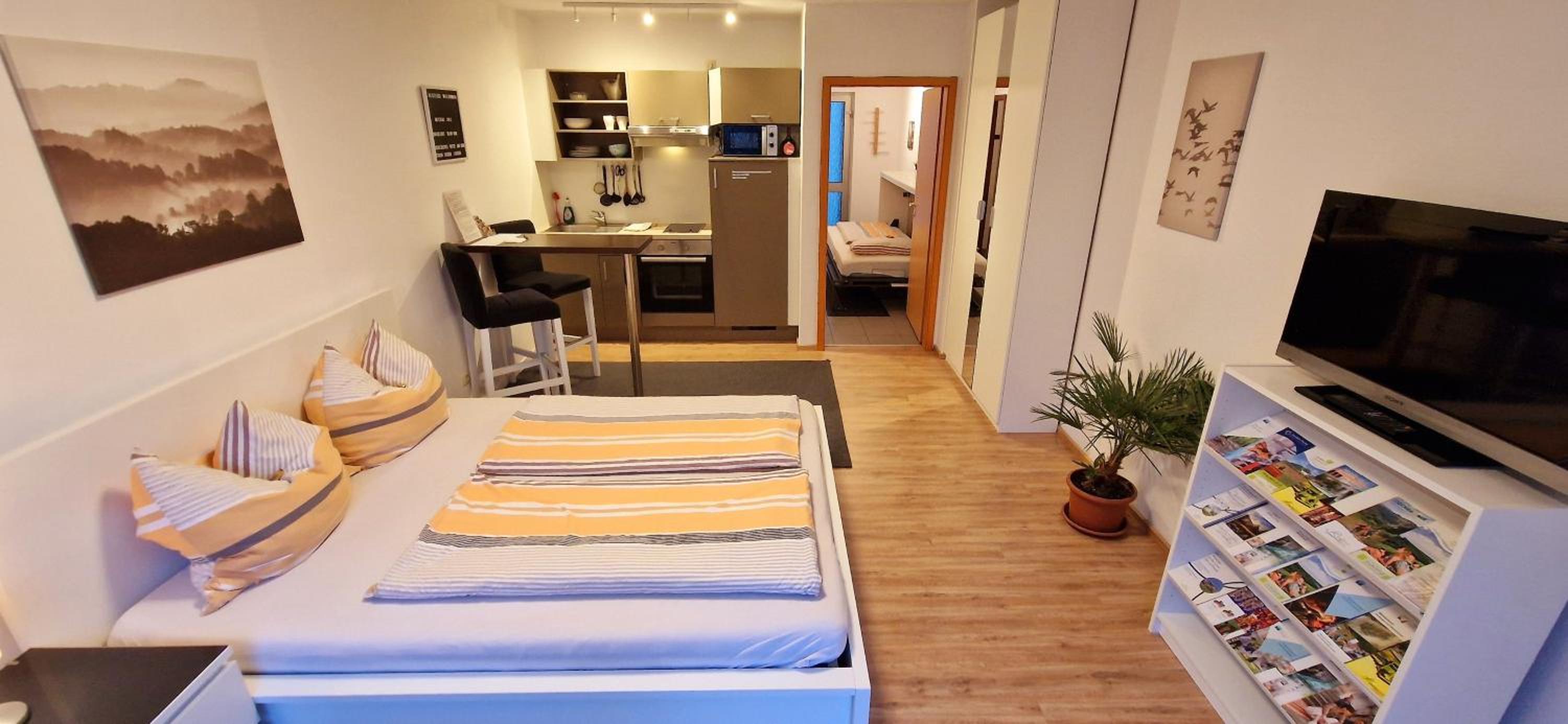 Apartment with Balcony photo 2