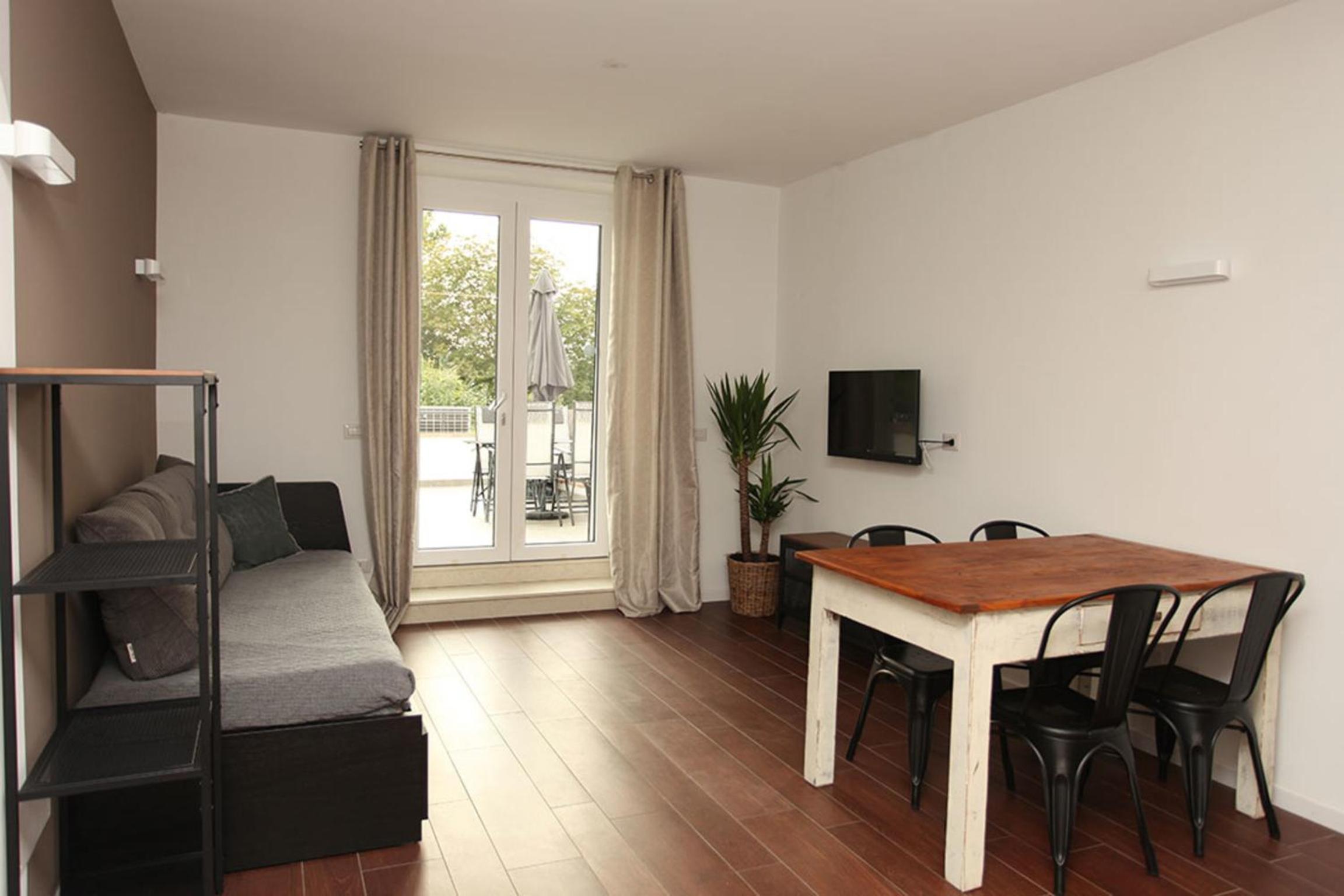 Apartment photo 1