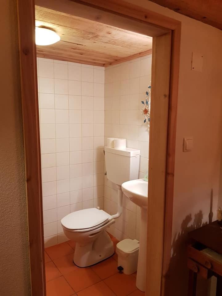 Double Room with Private Bathroom photo 2