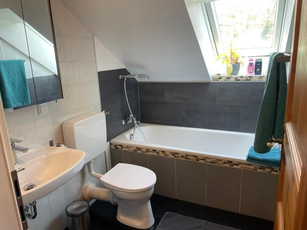 Two-Bedroom Apartment - Photo 3