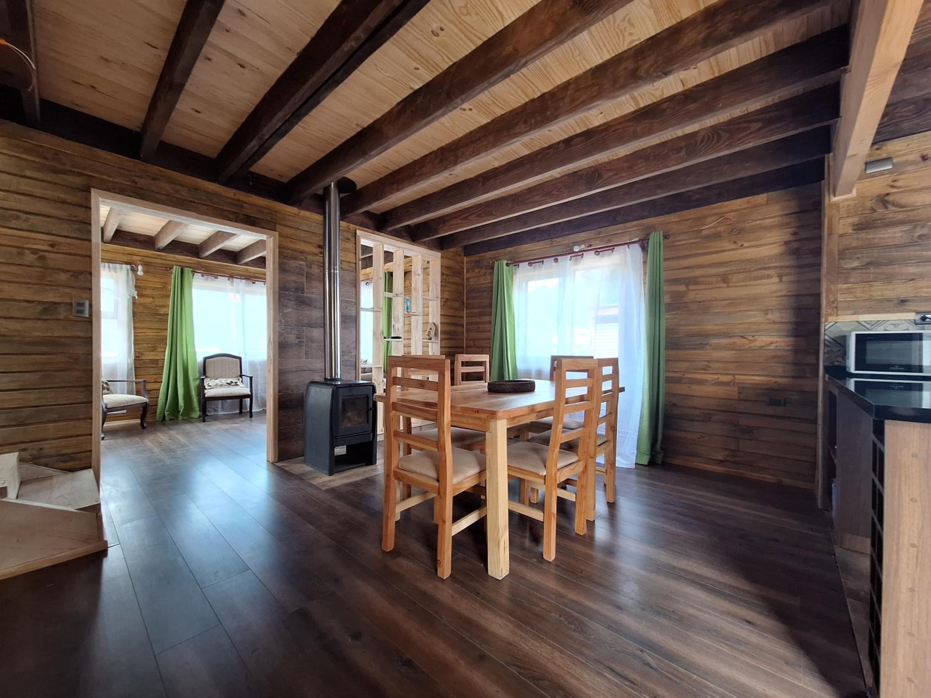 Three-Bedroom House photo 2