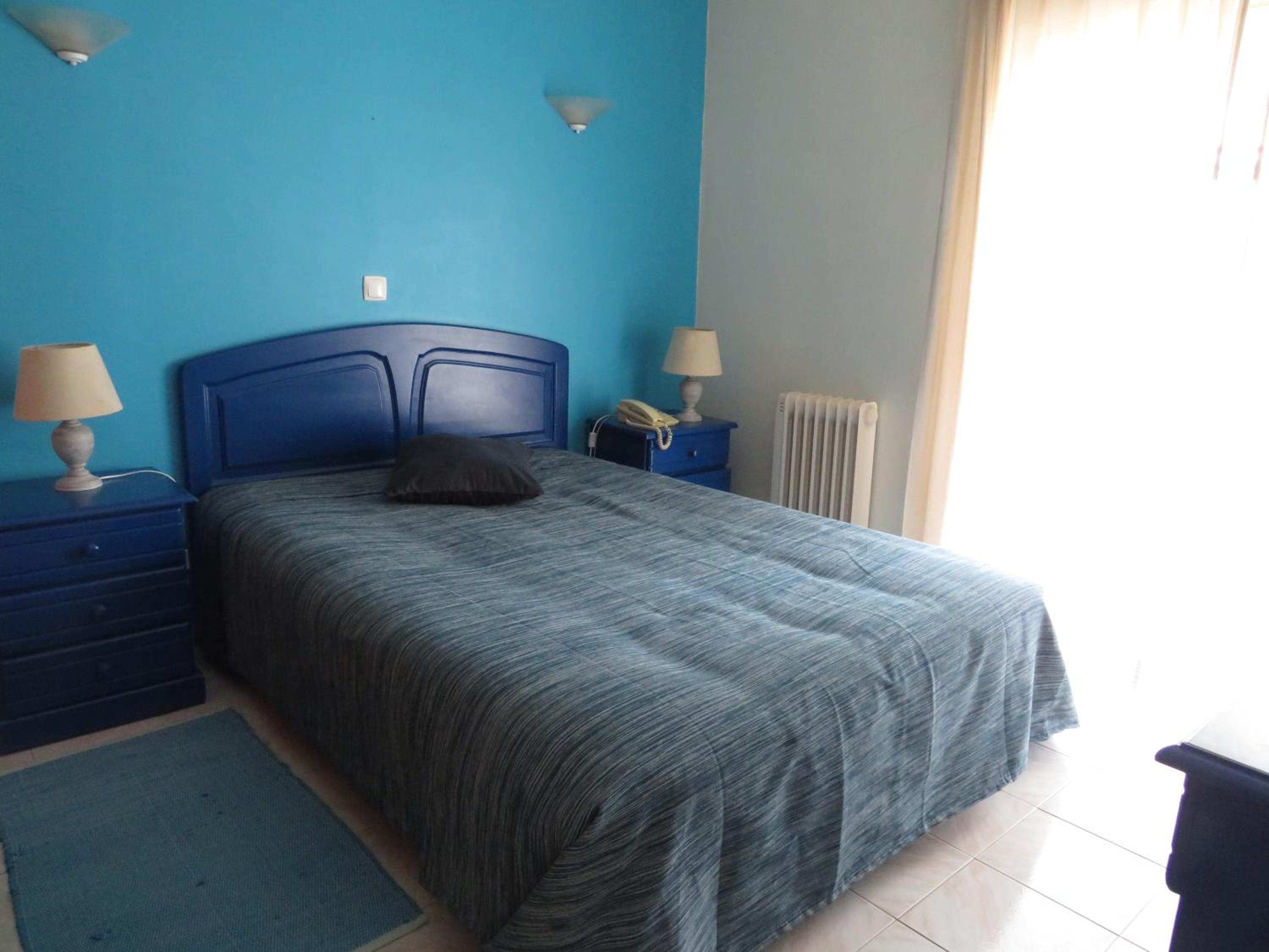 One-Bedroom Apartment with Sea View - Photo 36