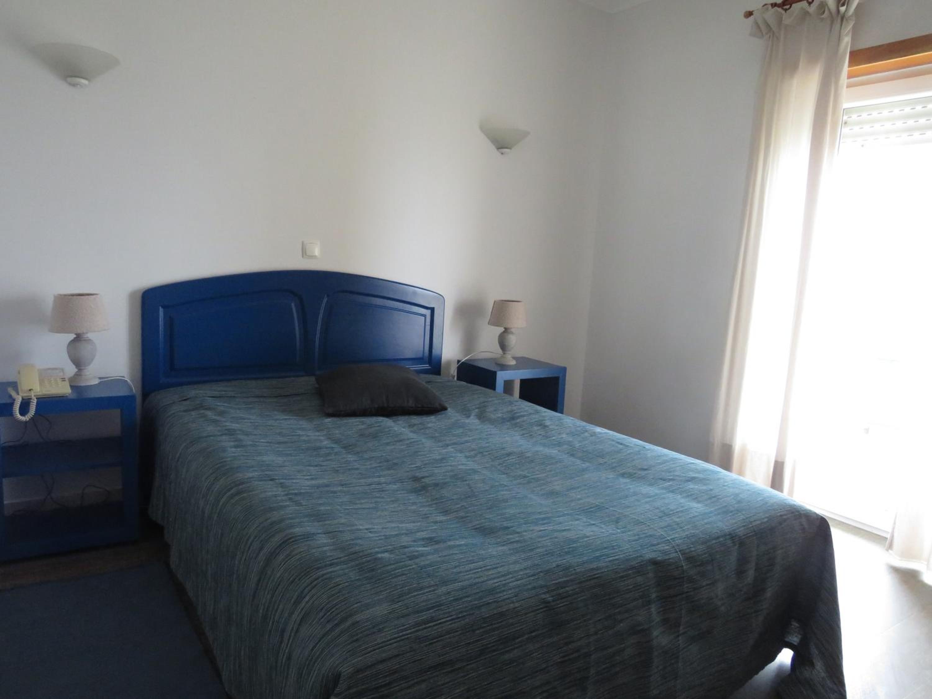 One-Bedroom Apartment with Sea View - Photo 1