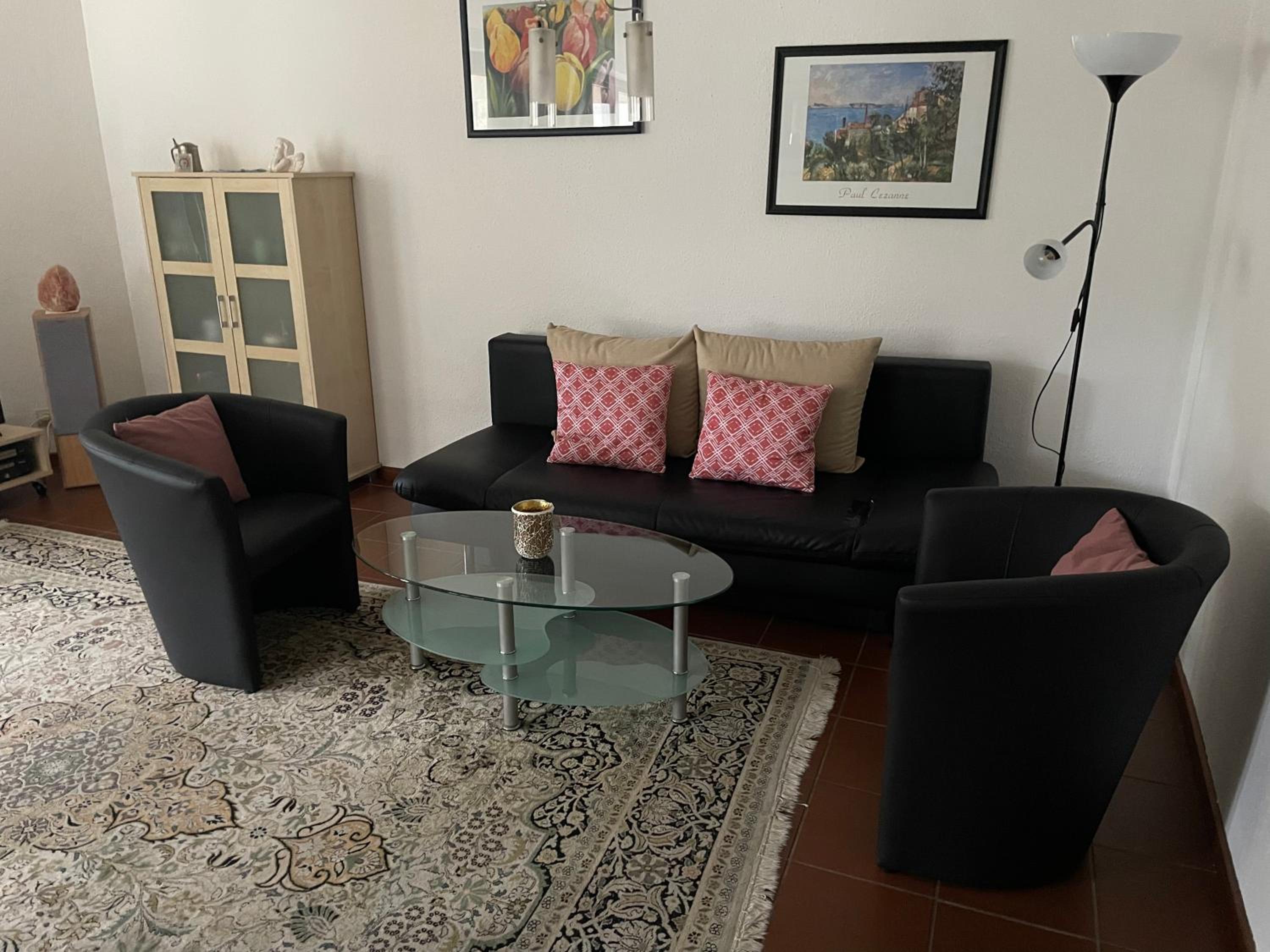 Apartment with Balcony photo 2