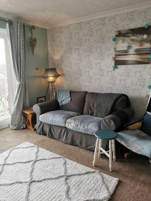 Three-Bedroom House photo 2