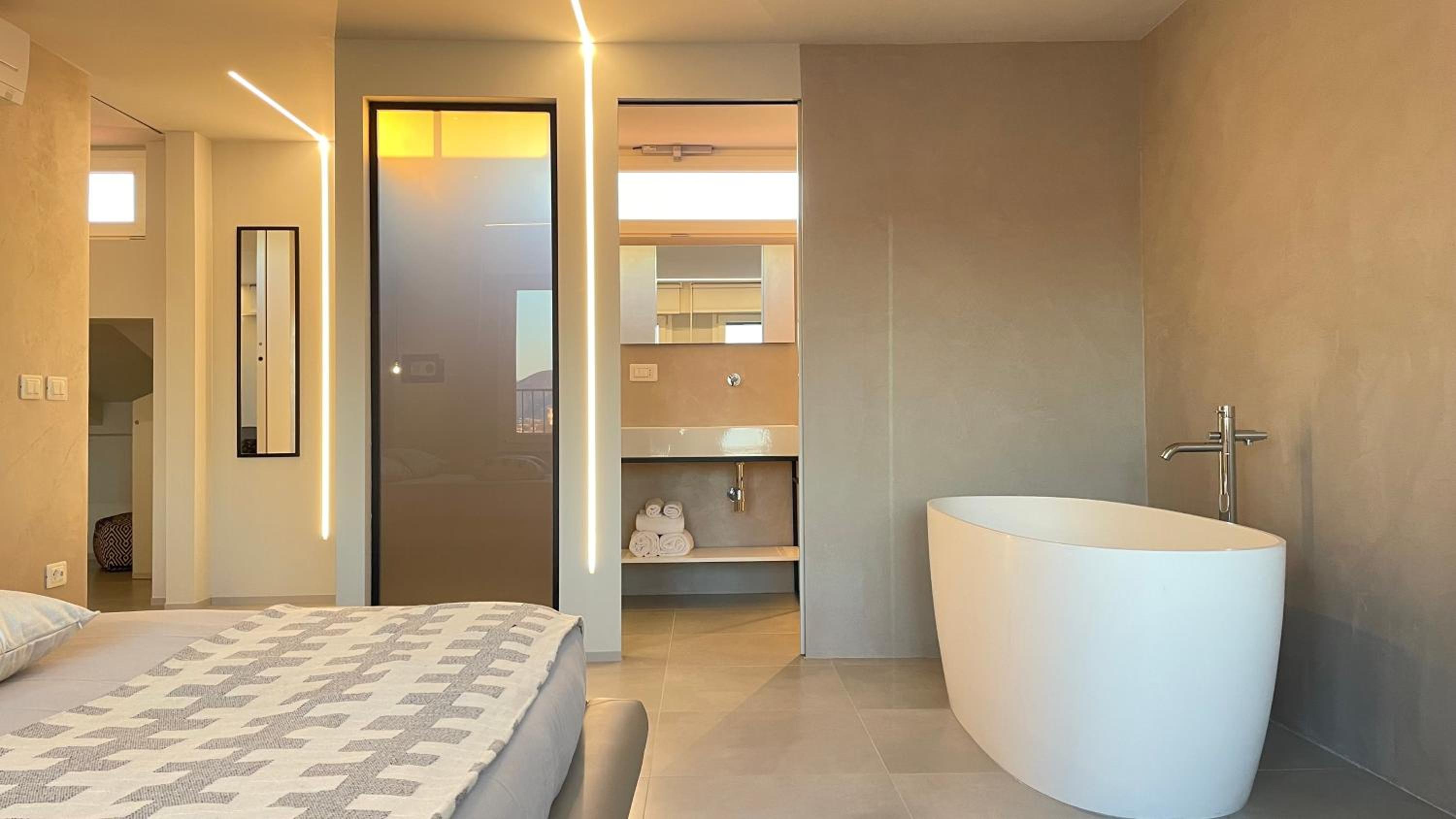 Penthouse Apartment photo 2