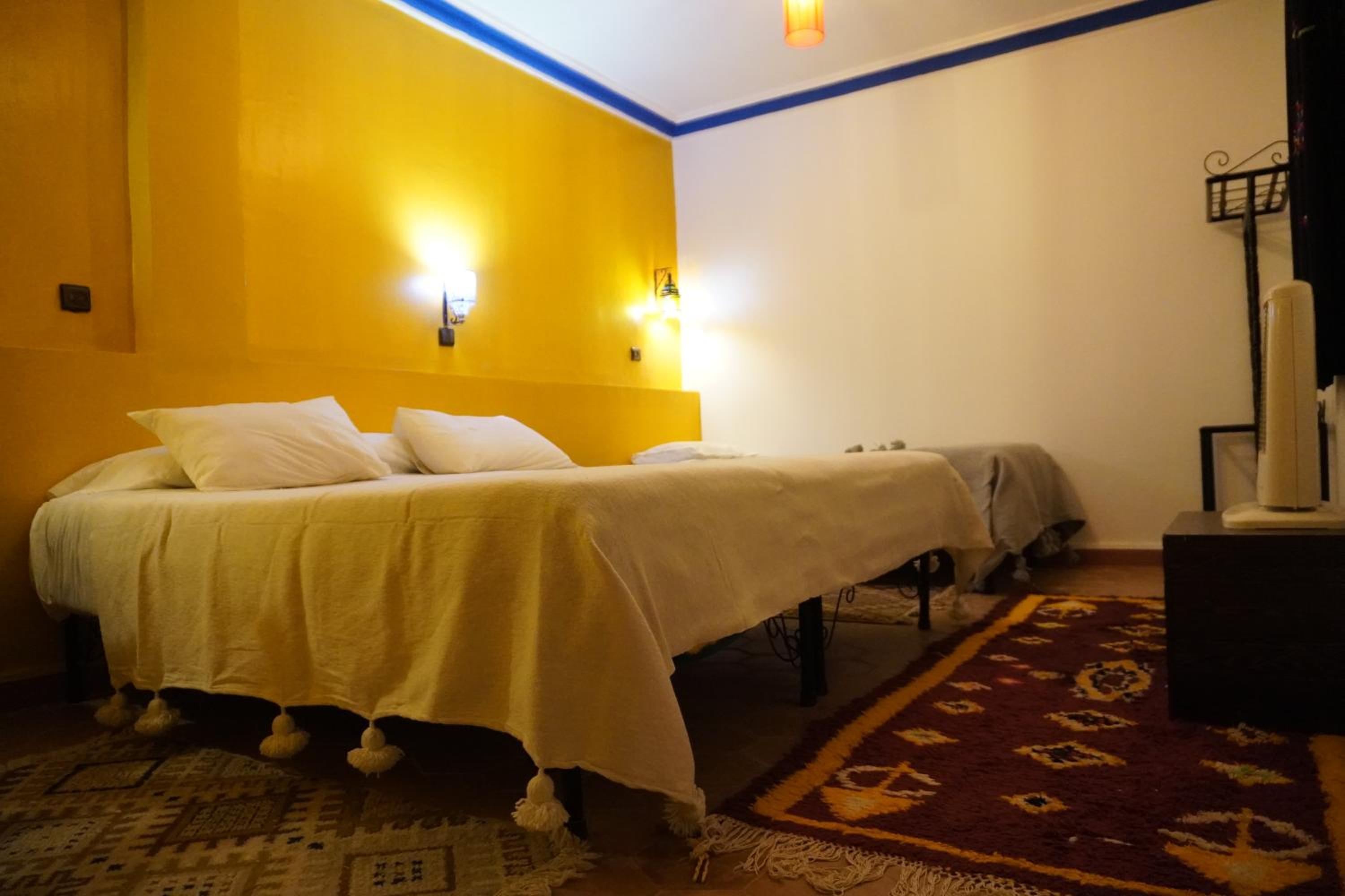 Standard Triple Room - Photo 31