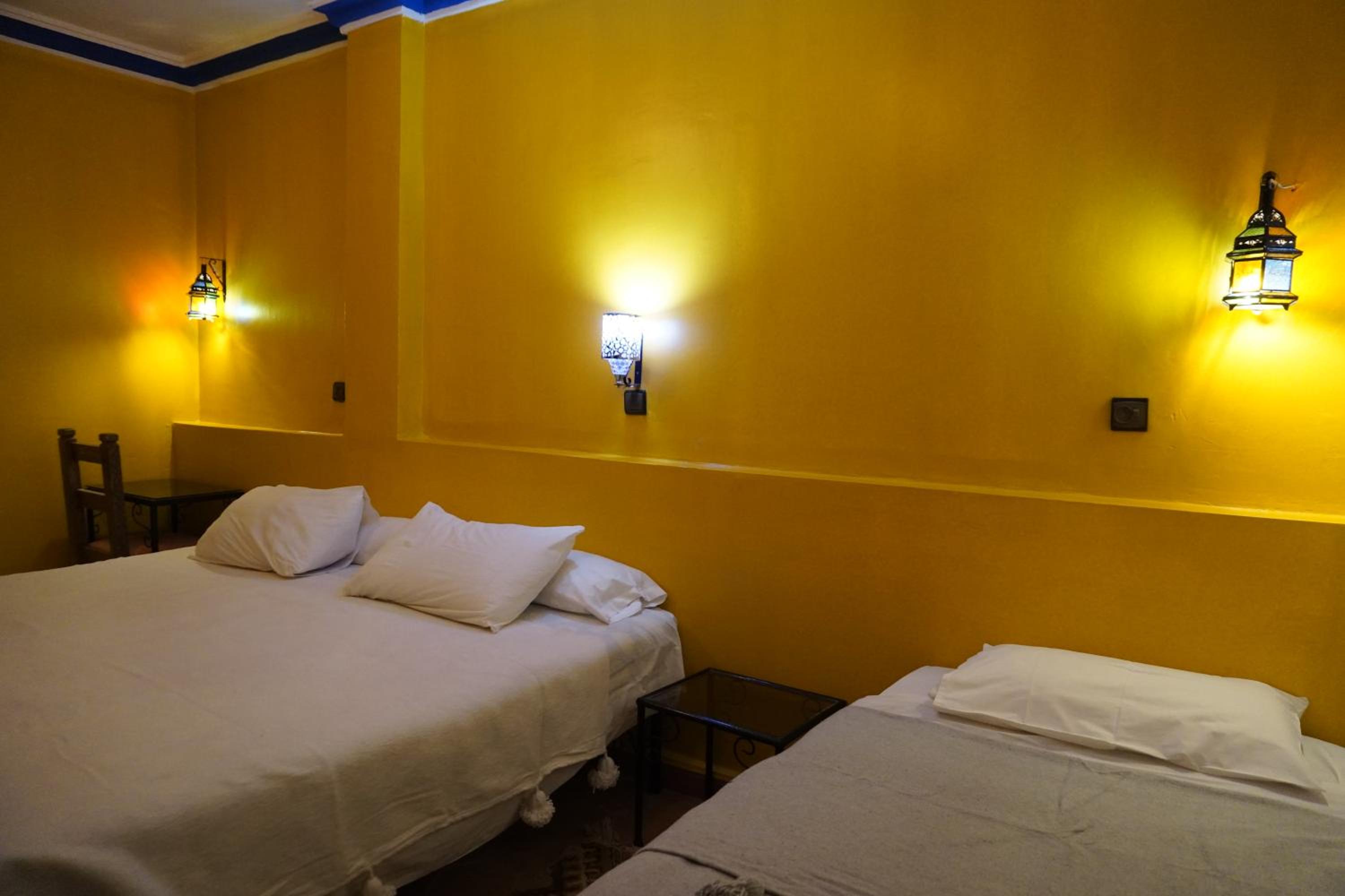 Standard Triple Room - Photo 25