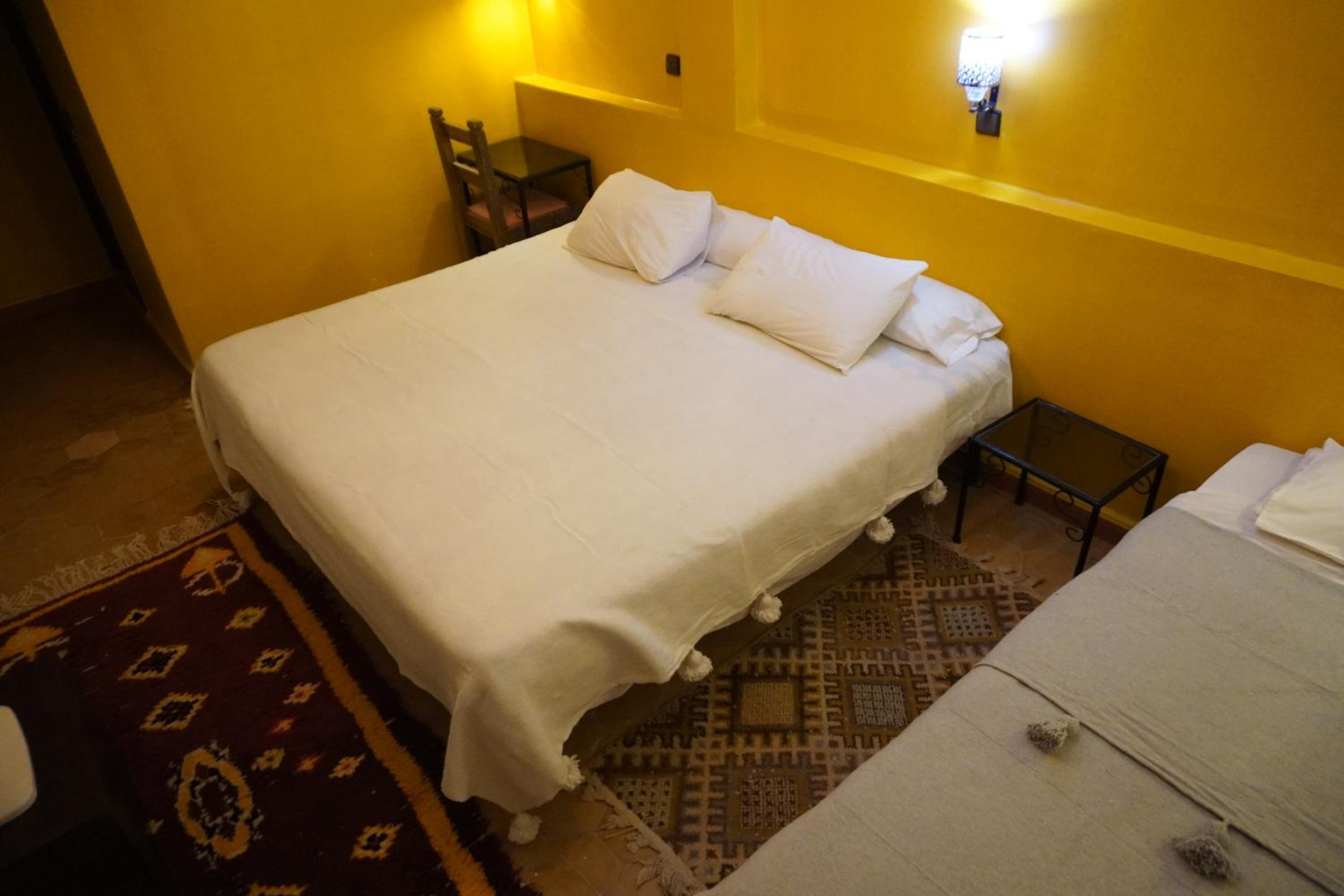 Standard Triple Room - Photo 2