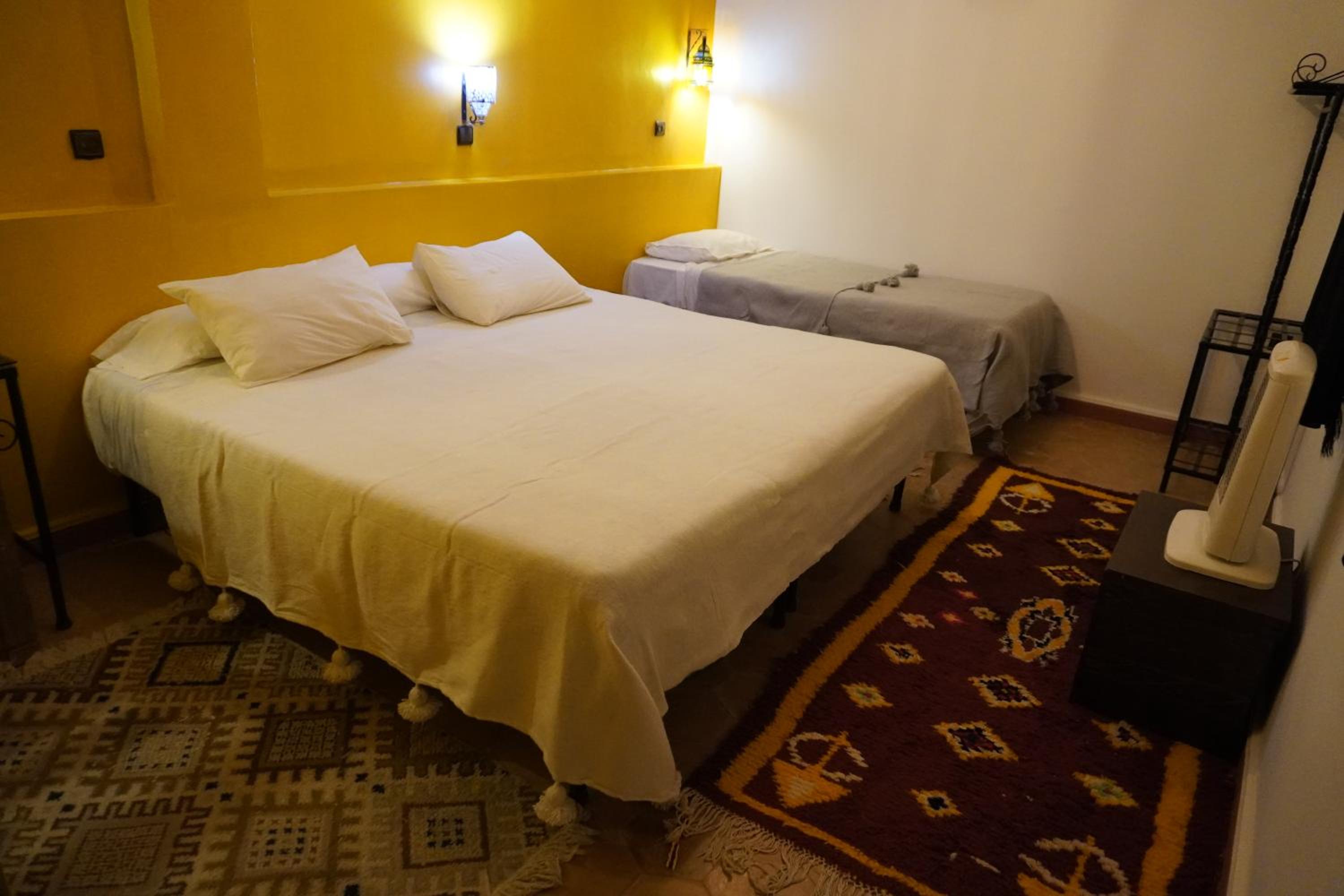 Standard Triple Room - Photo 3
