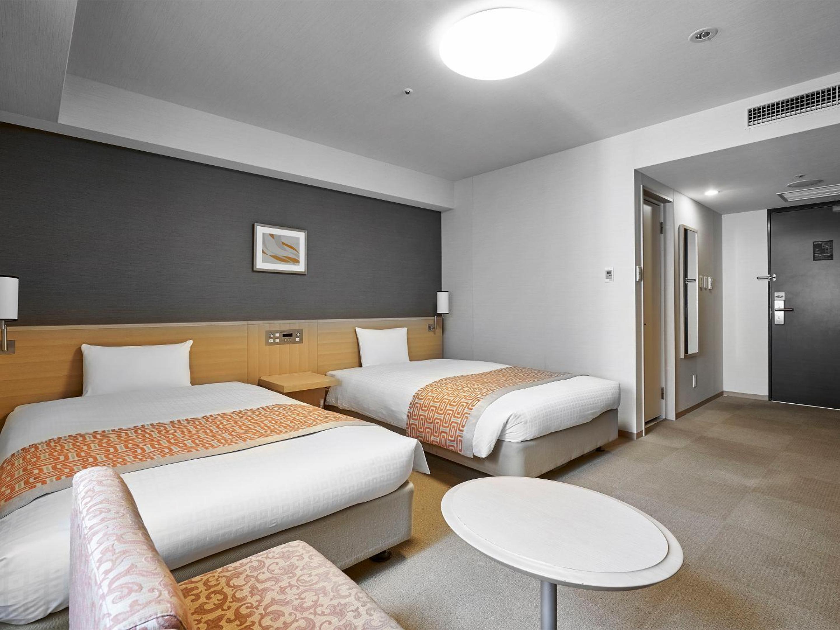 Deluxe Twin Room - Non-Smoking - Photo 4