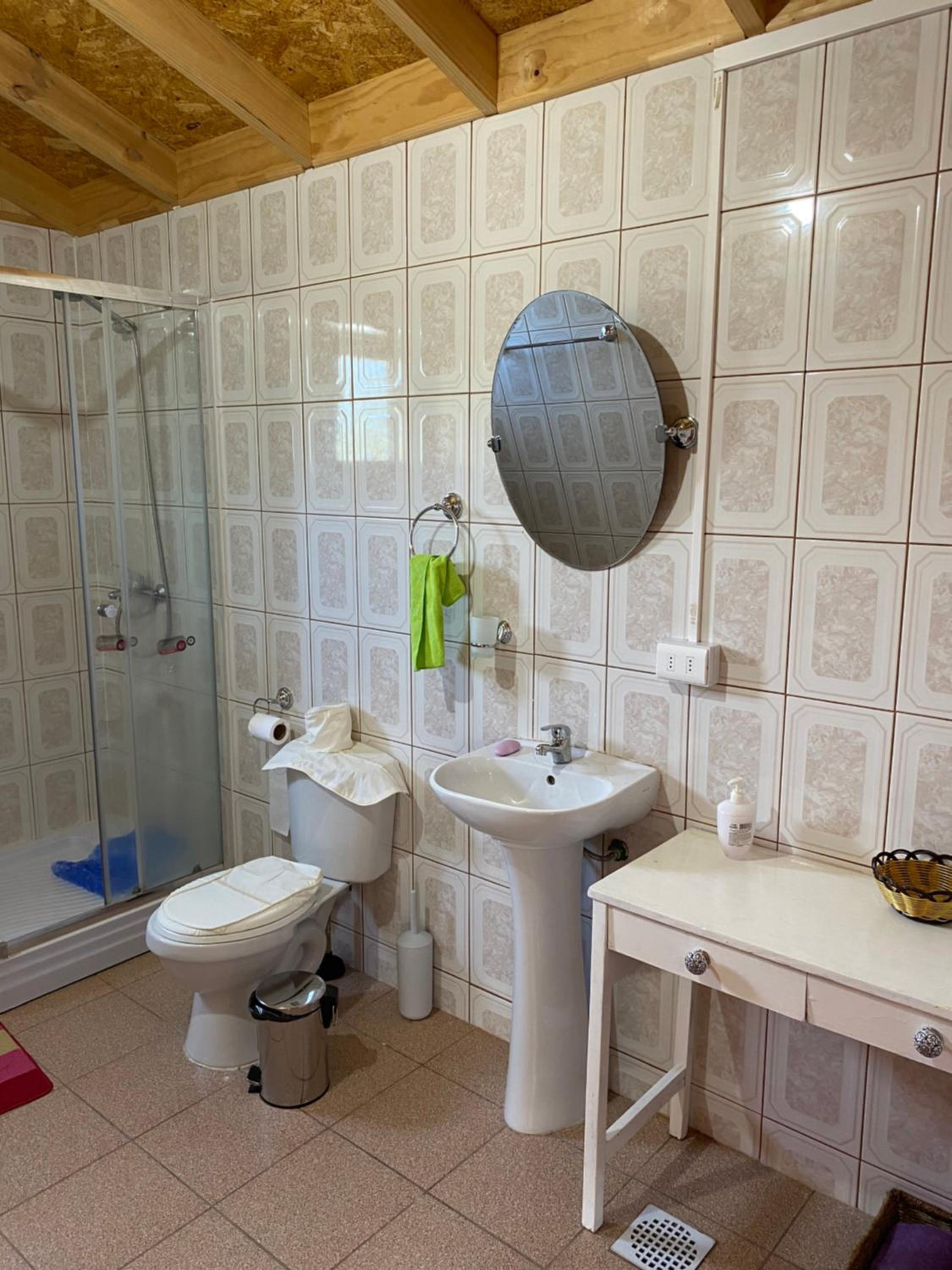 Two-Bedroom House photo 3