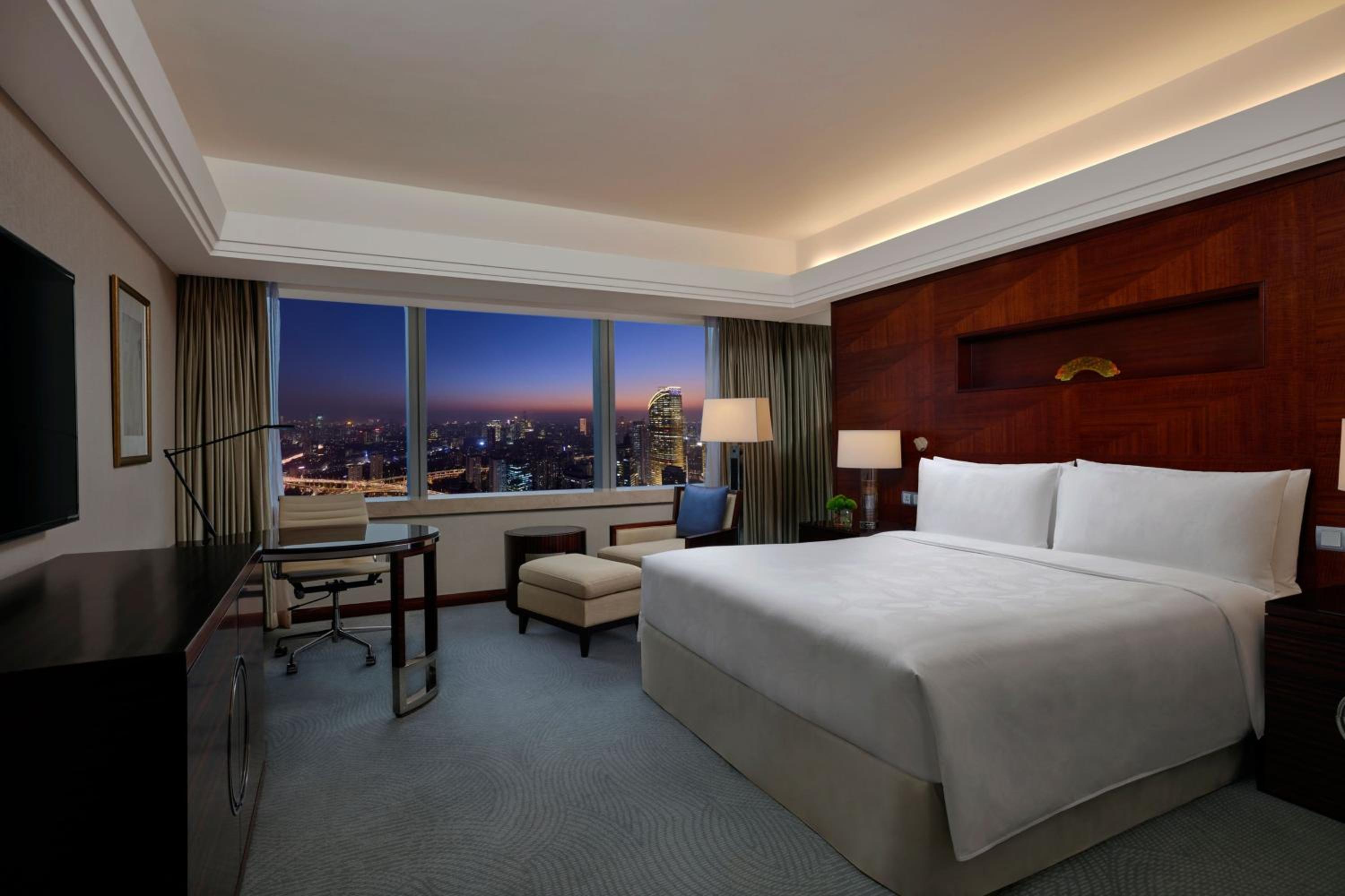 Twin Room with Two Twin Beds and Park View photo 2