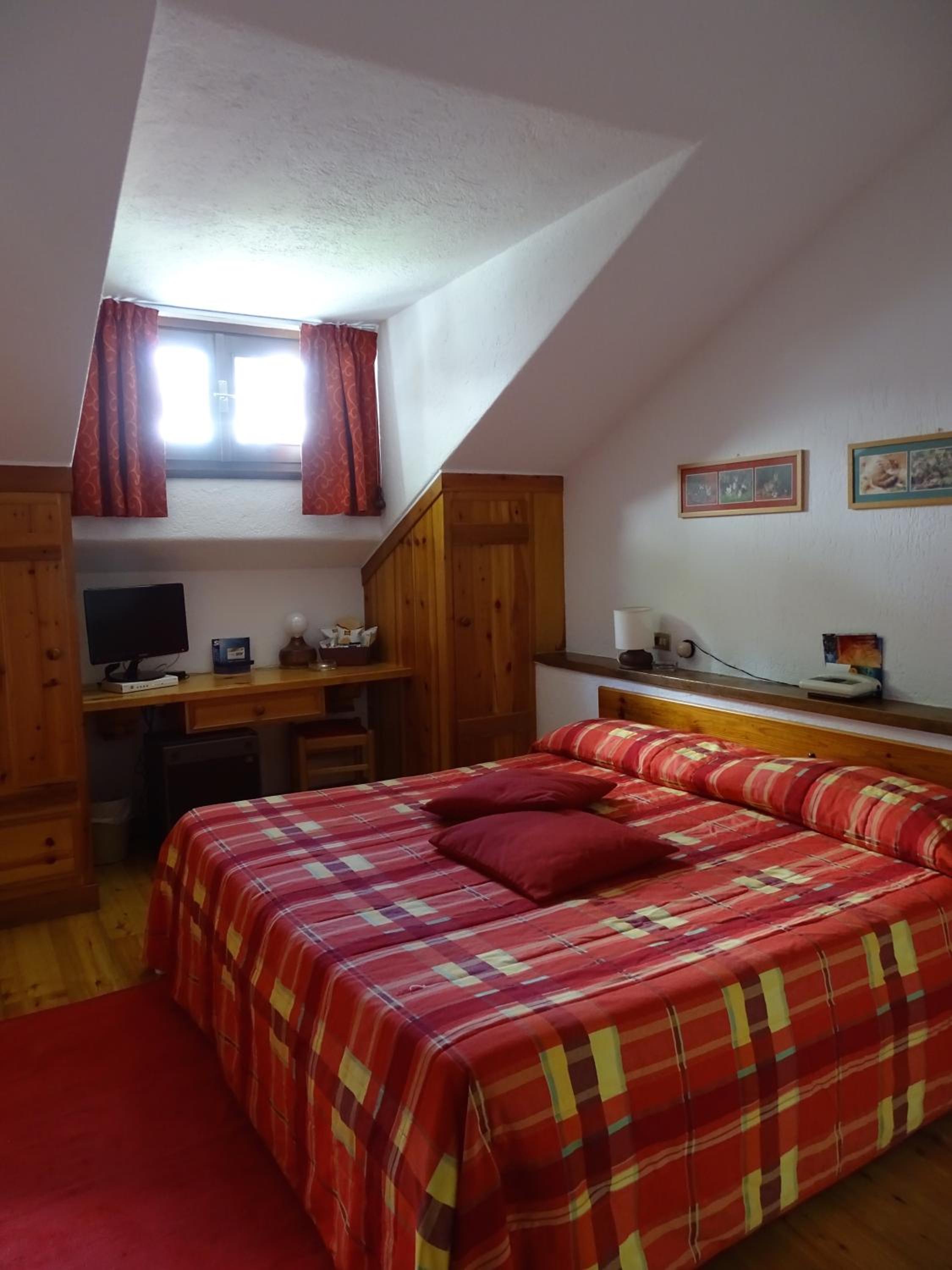 Double Or Twin Room photo 3