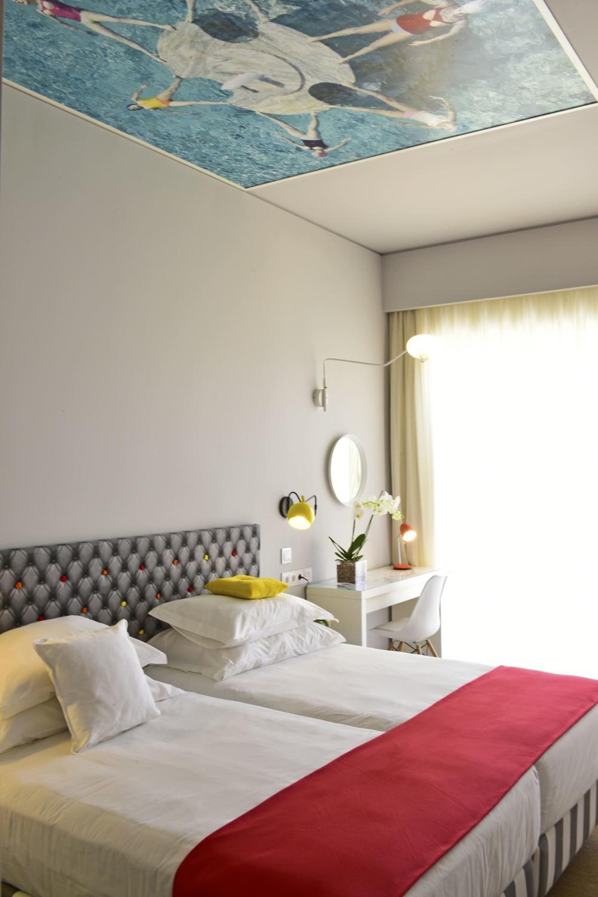 Deluxe Double or Twin Room with Pool View