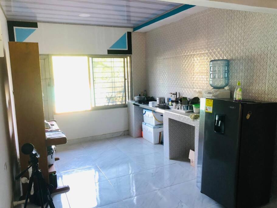 Five-Bedroom House photo 3
