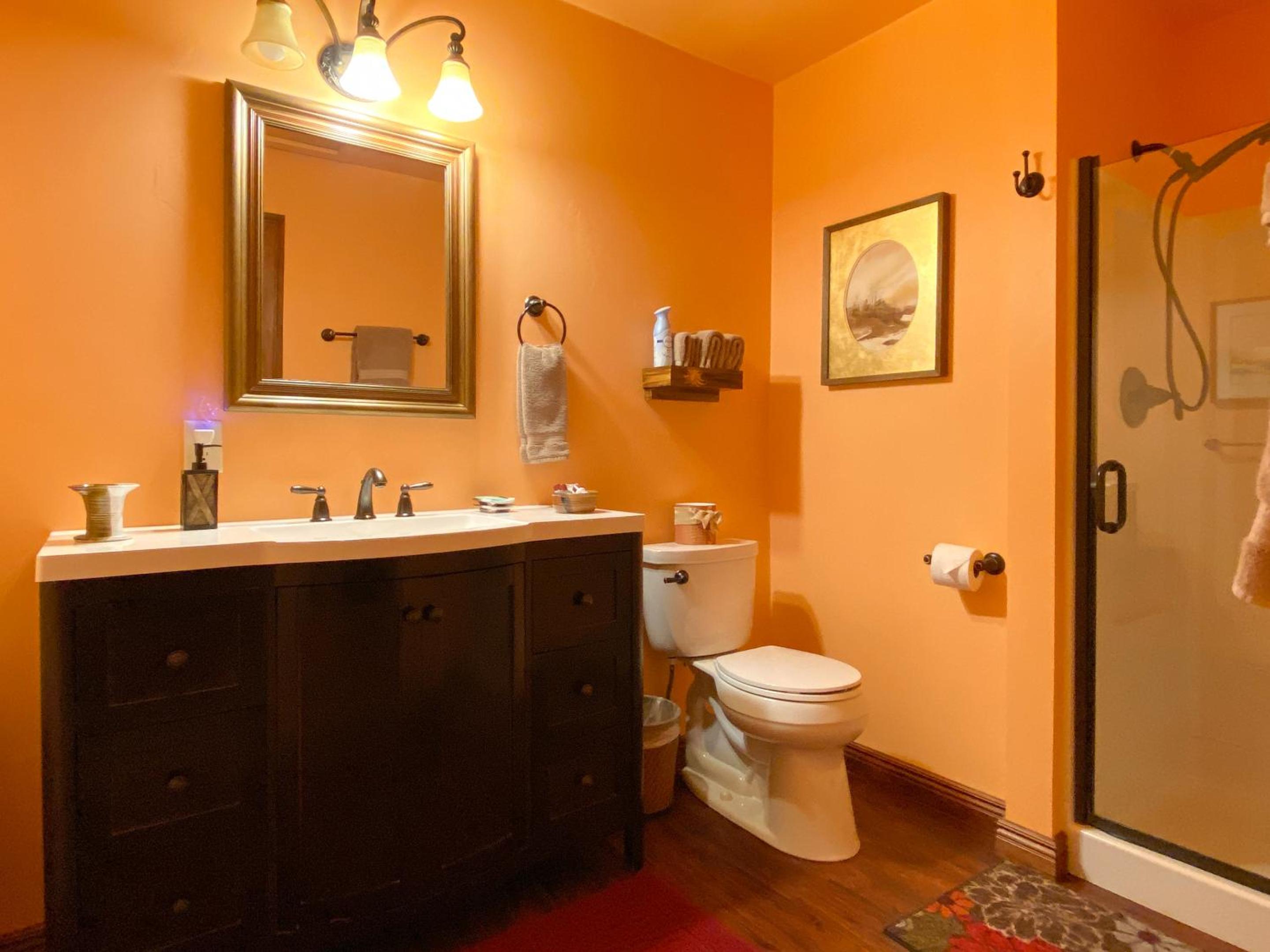 Deluxe King Room photo 2