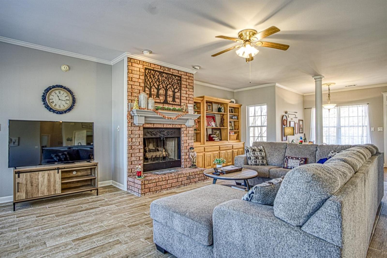 Three-Bedroom Holiday Home  photo 2