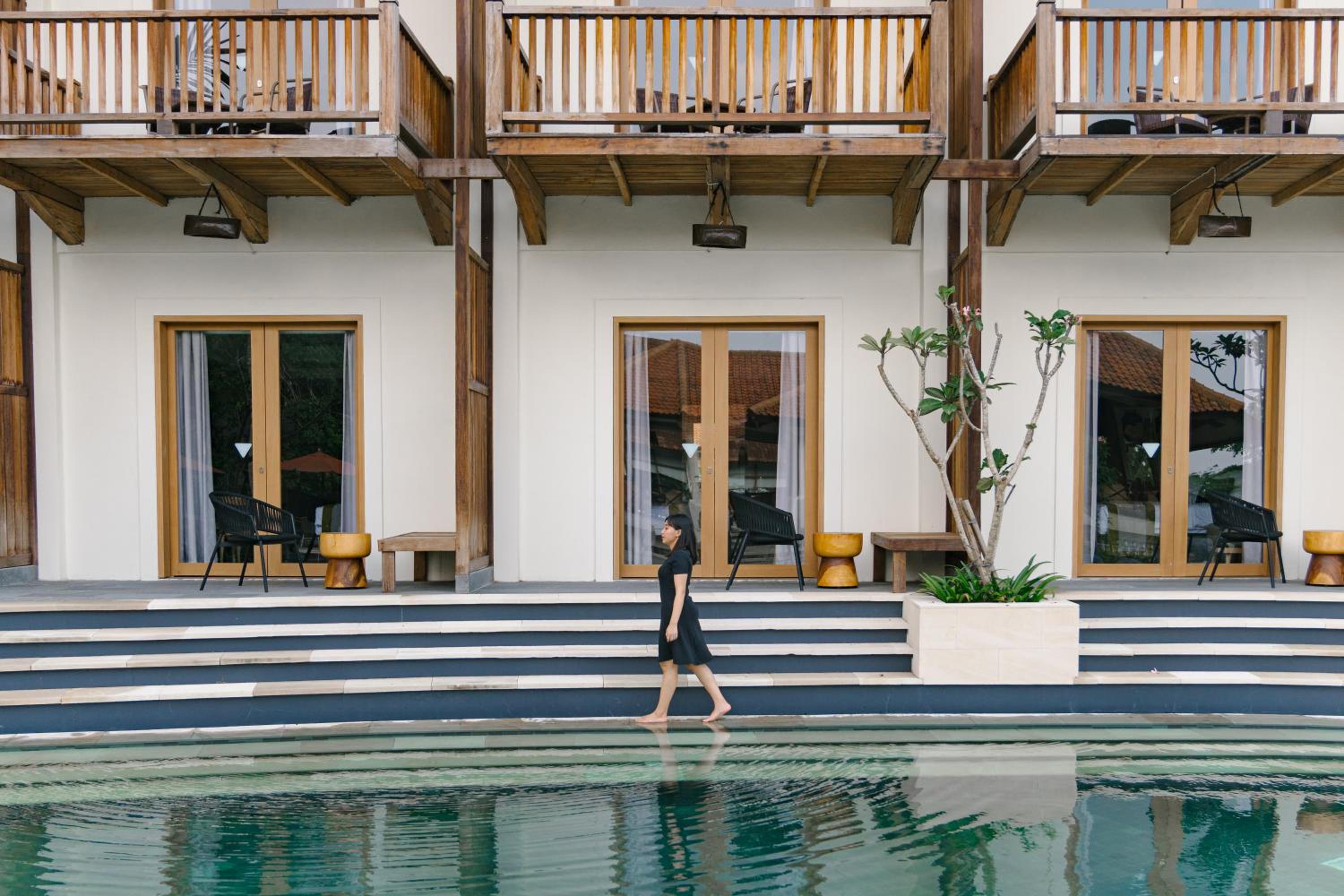 Premier Pool Access - Photo 5