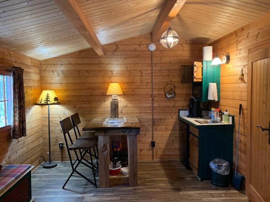 One-Bedroom House photo 3