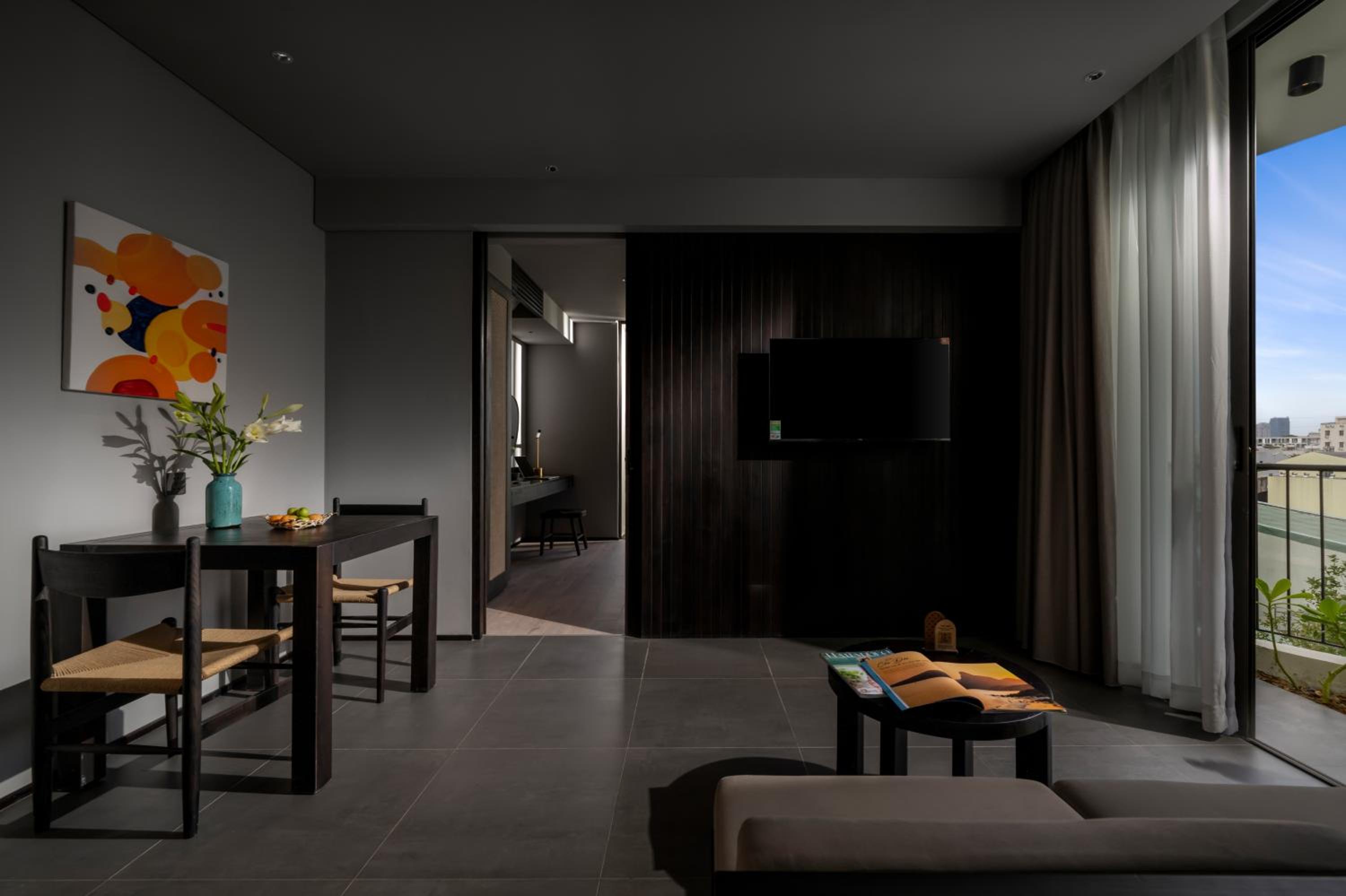 One-Bedroom Apartment with Balcony - Photo 5