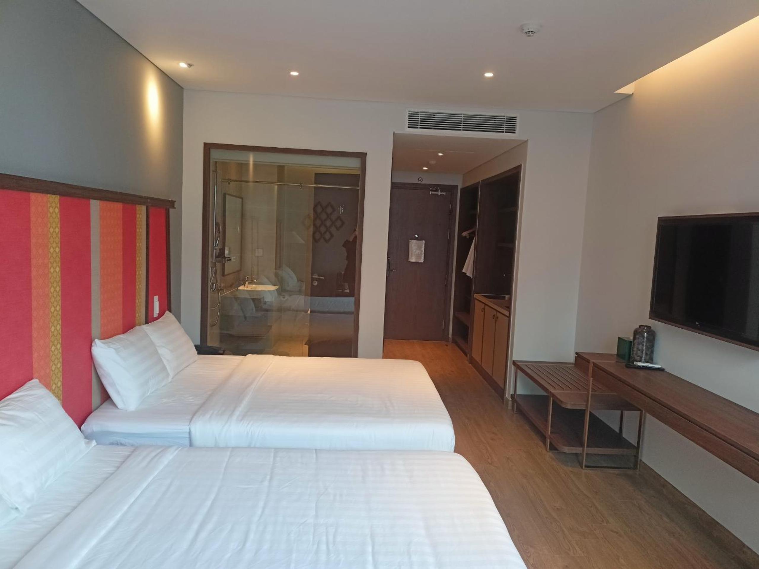 Apartment with Pool View  photo 1