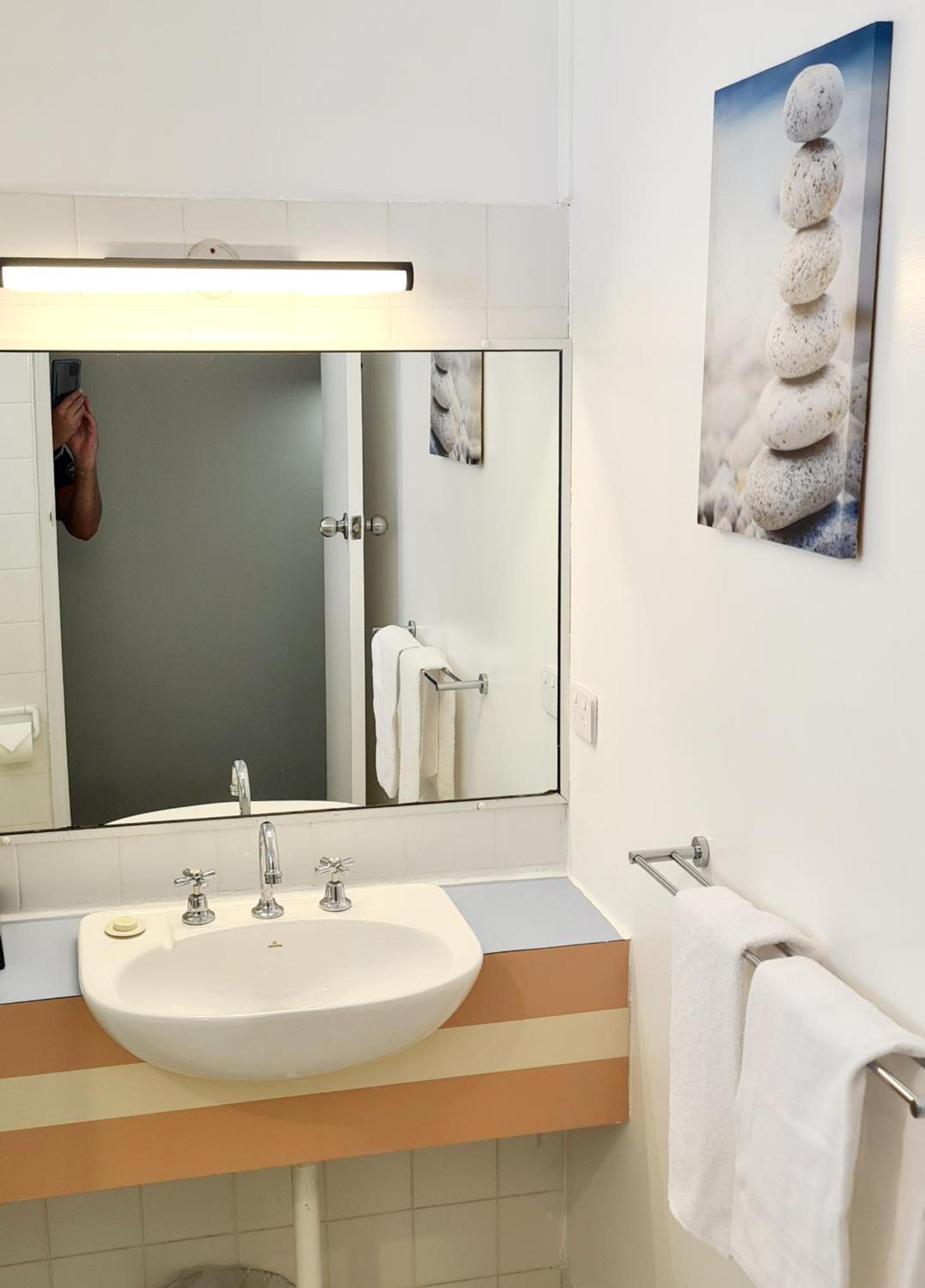 Standard Double Room - Photo 10