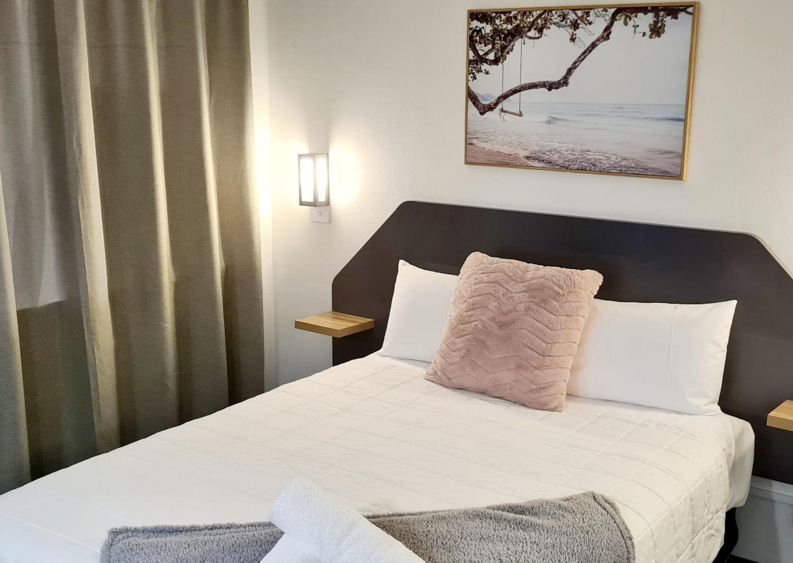 Standard Double Room - Photo 1