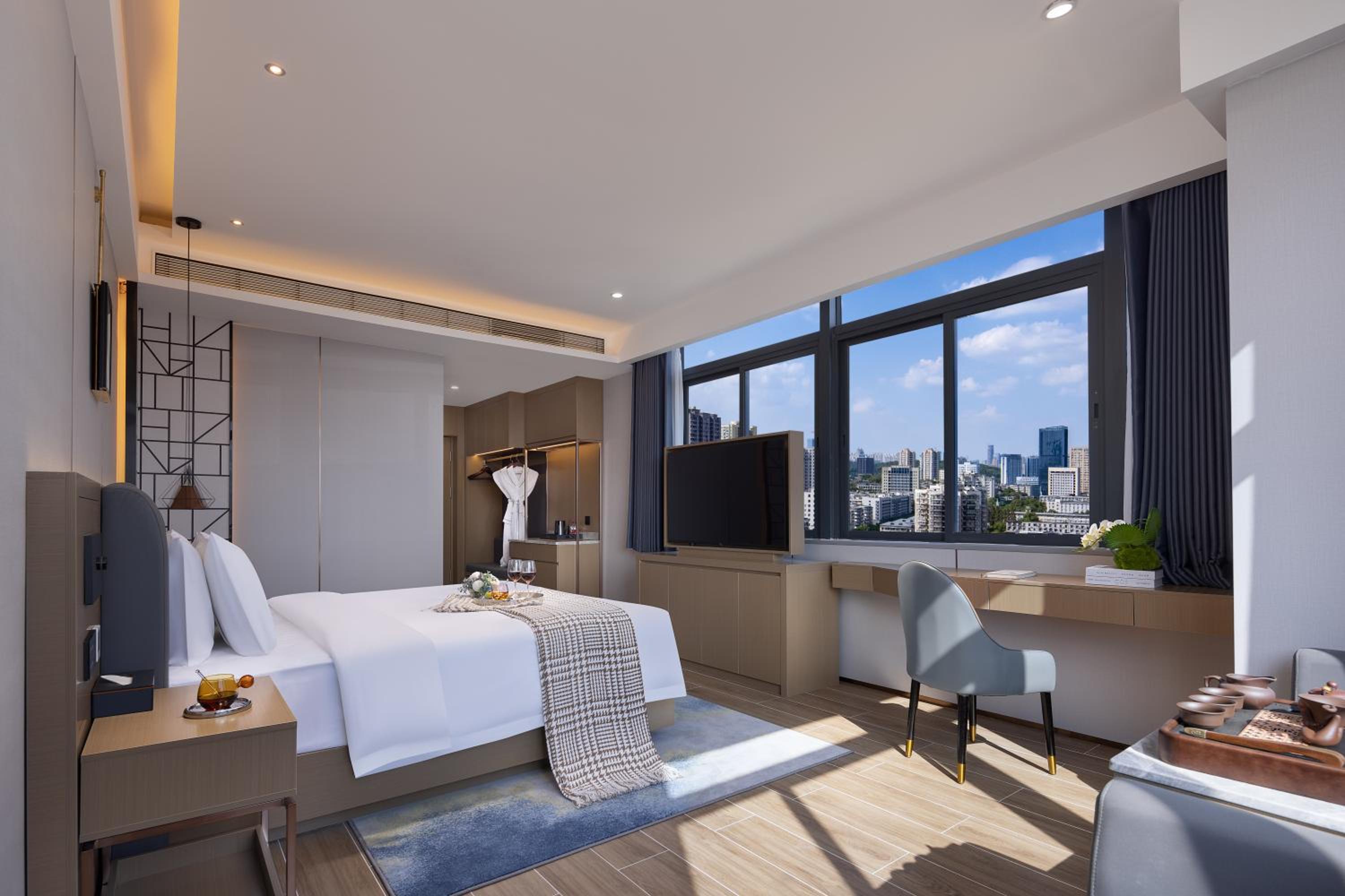 Premium Queen Room