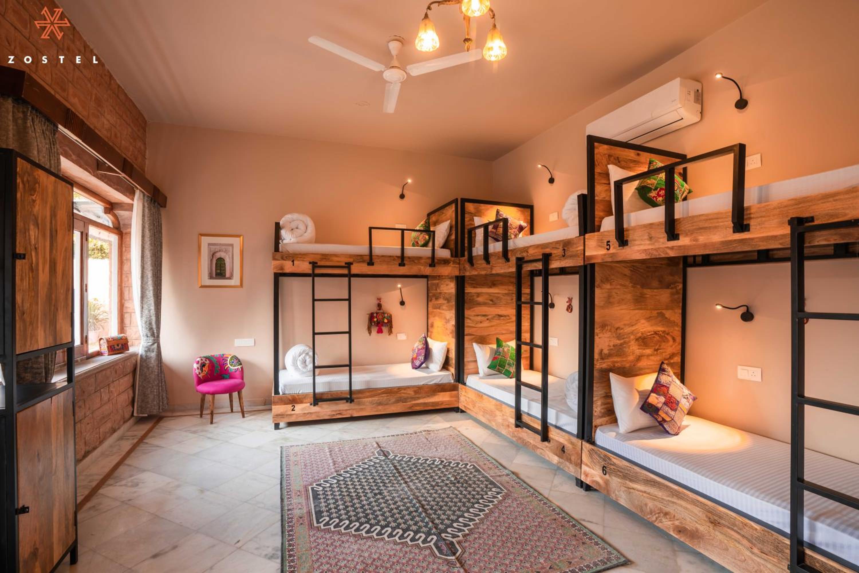 Bed in 6-Bed Female Dormitory Room photo 3