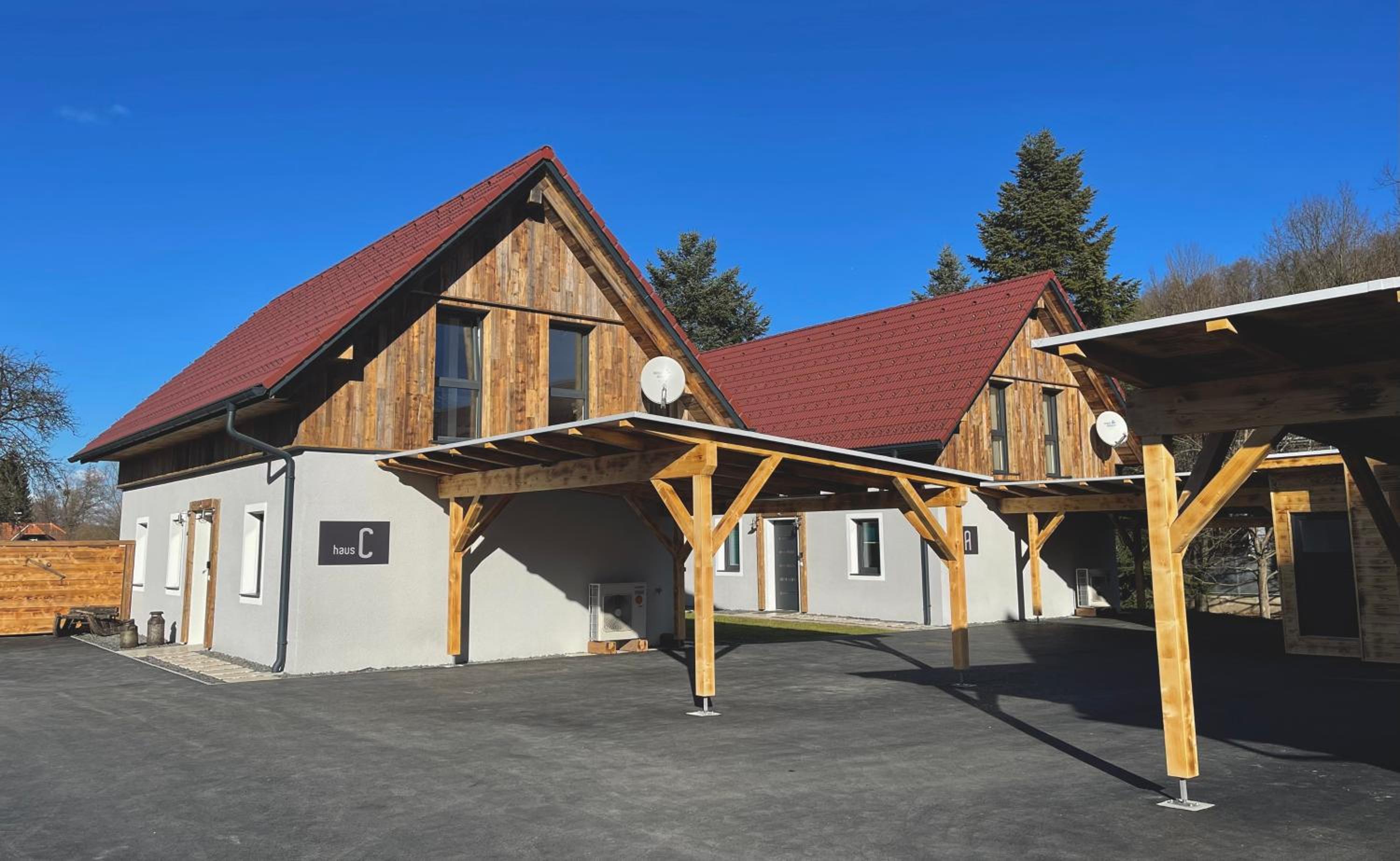 Three-Bedroom Chalet photo 3