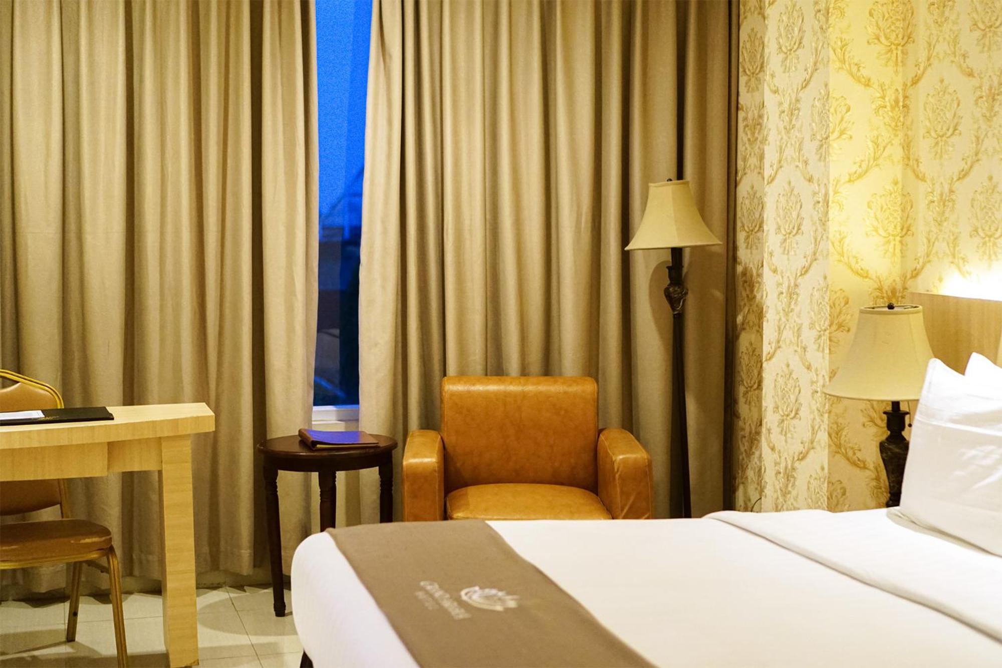 Deluxe Queen Room - Photo 4
