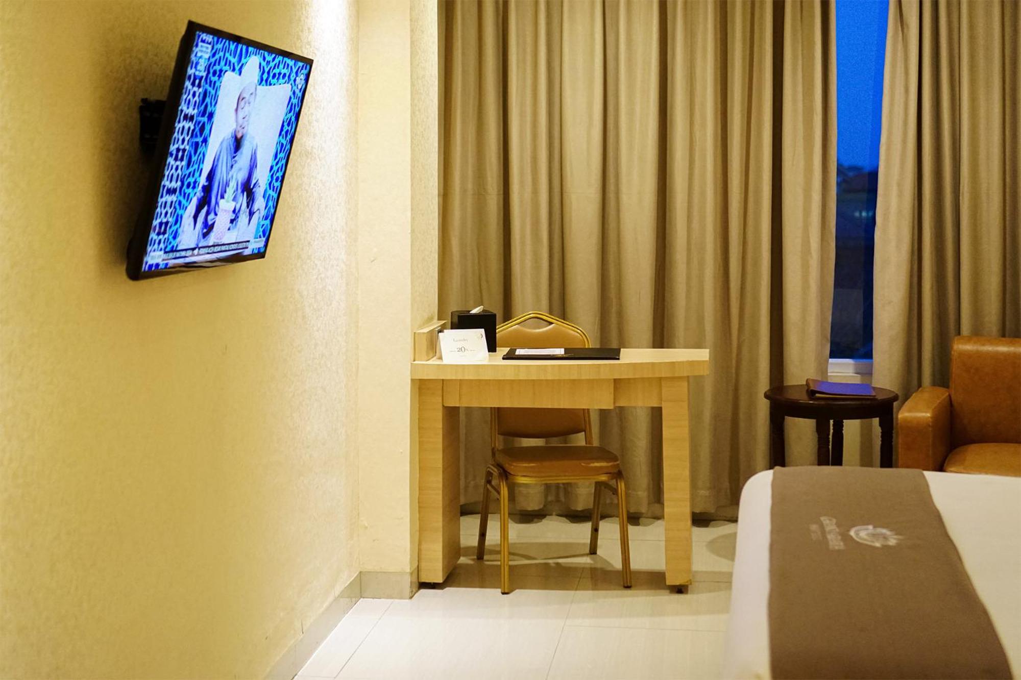 Deluxe Queen Room - Photo 3