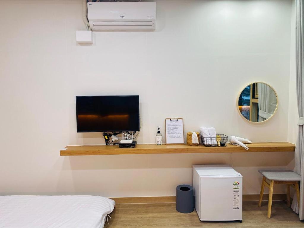 Twin Room - Photo 3