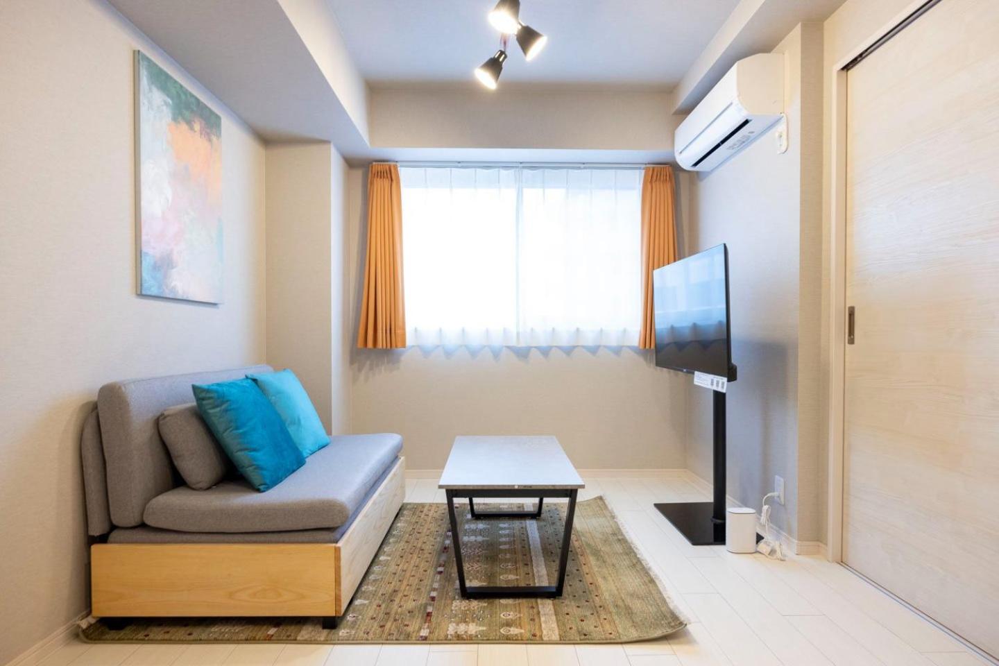 One-Bedroom Apartment photo 1