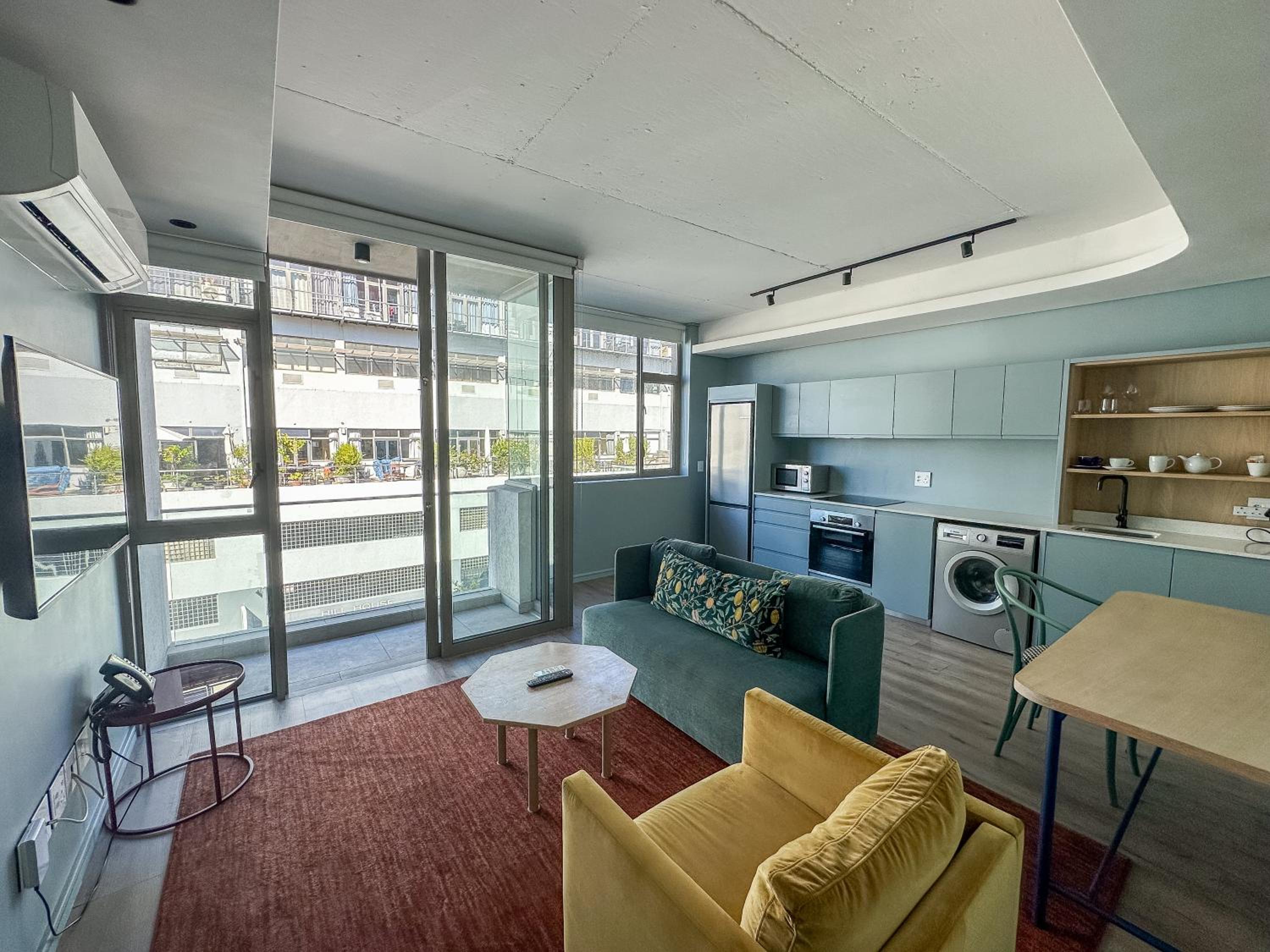 Deluxe King Suite