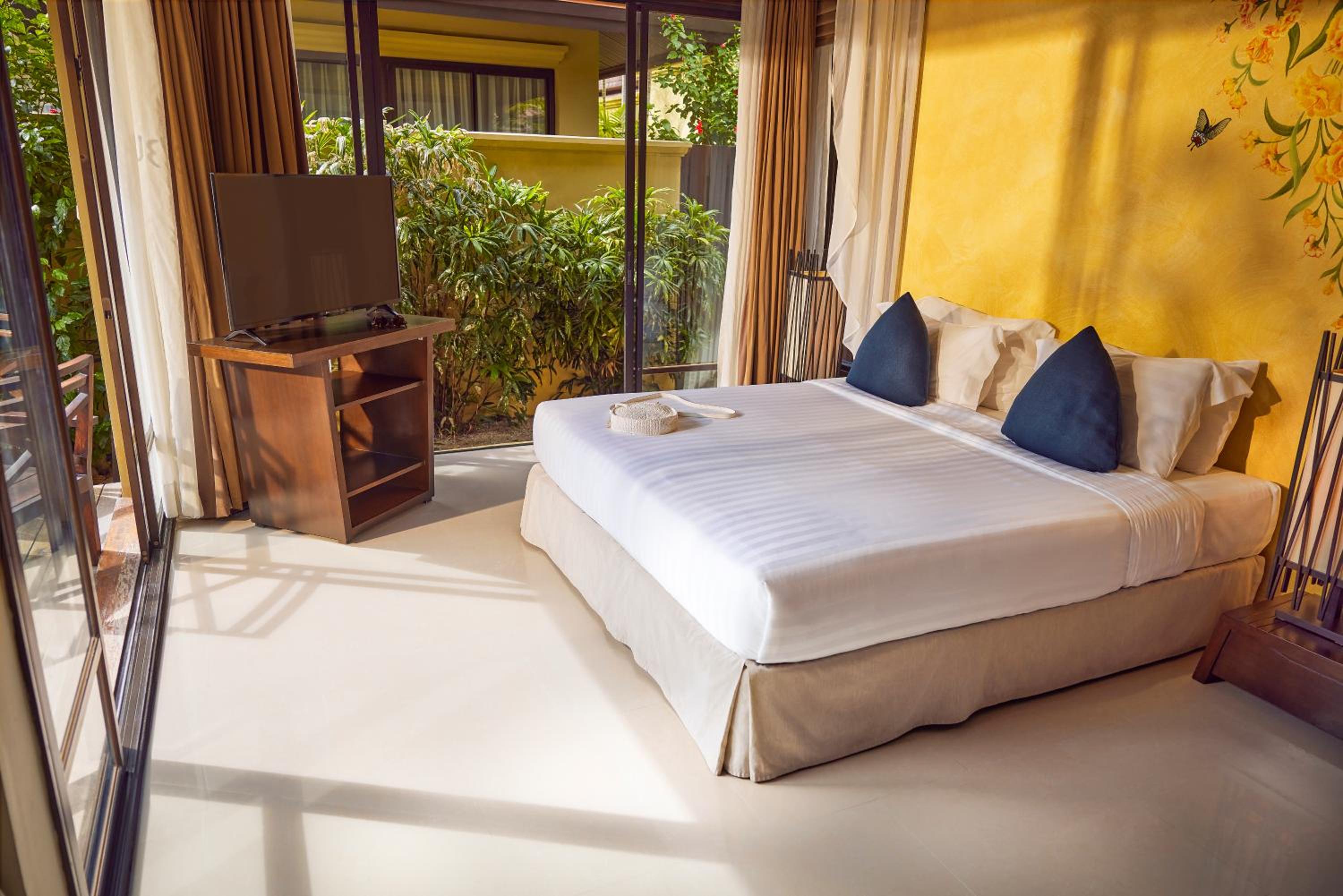Villa with Plunge Pool - Photo 6