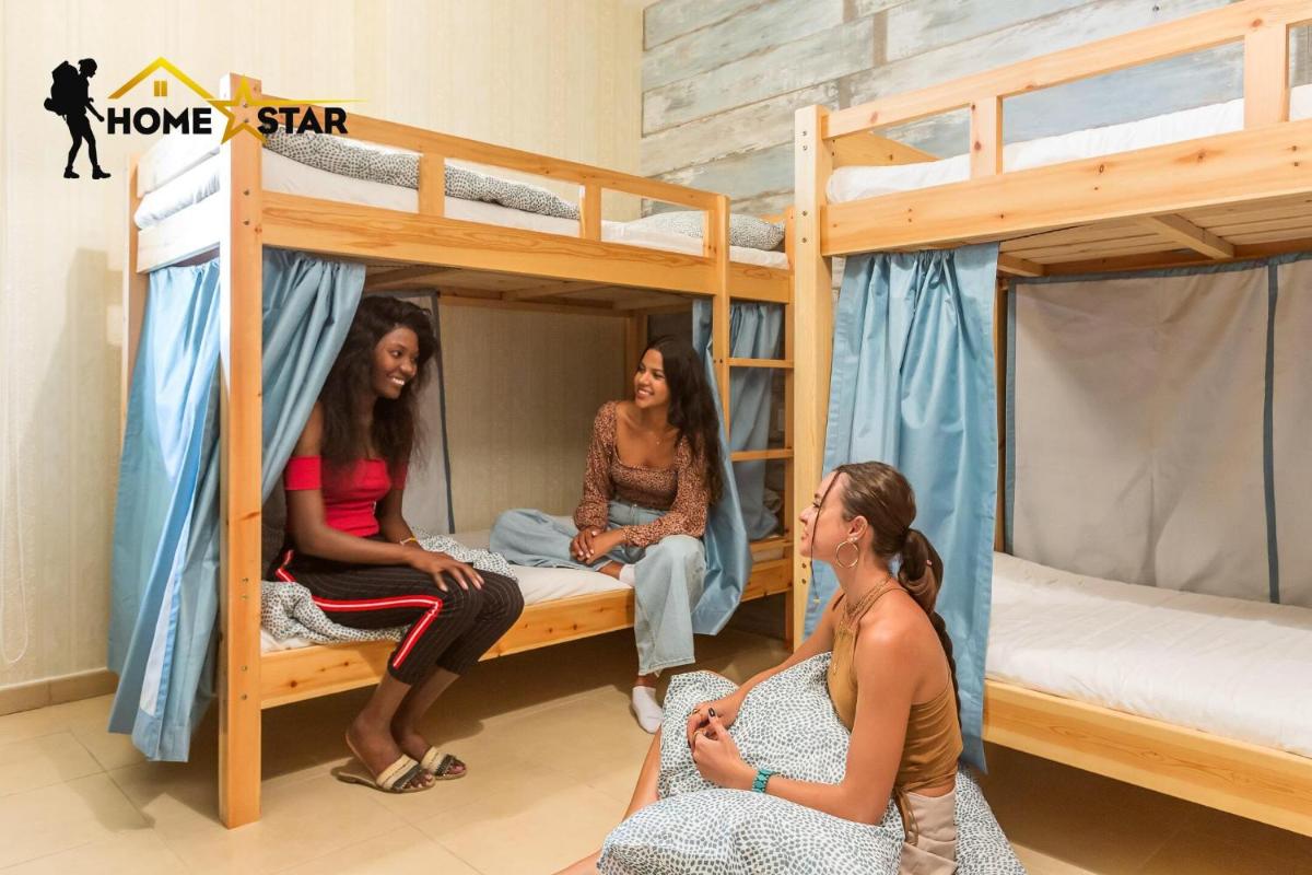 Bed in 6-Bed Mixed Dormitory Room photo 1