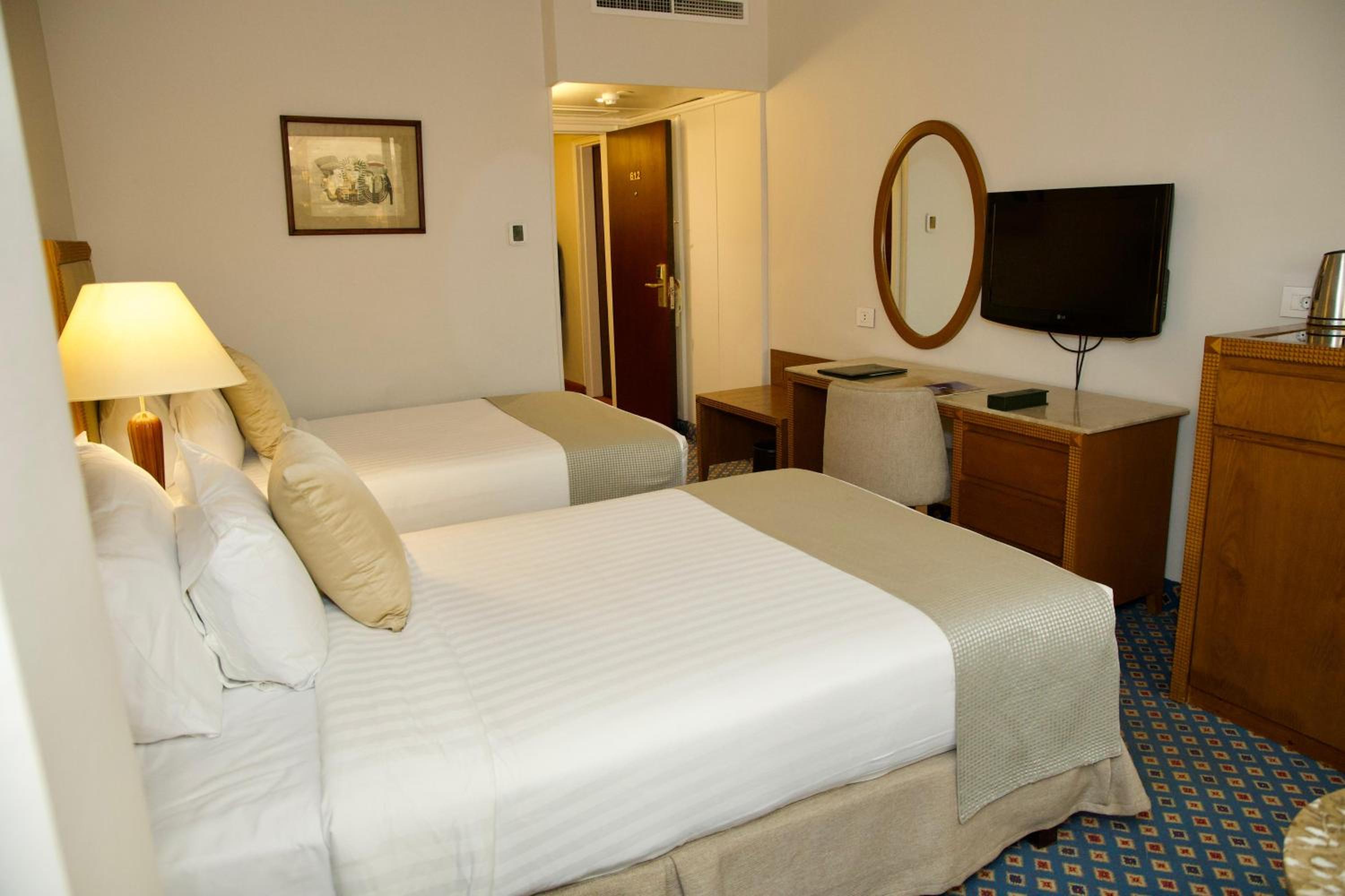 Deluxe Room with Baron Palace View