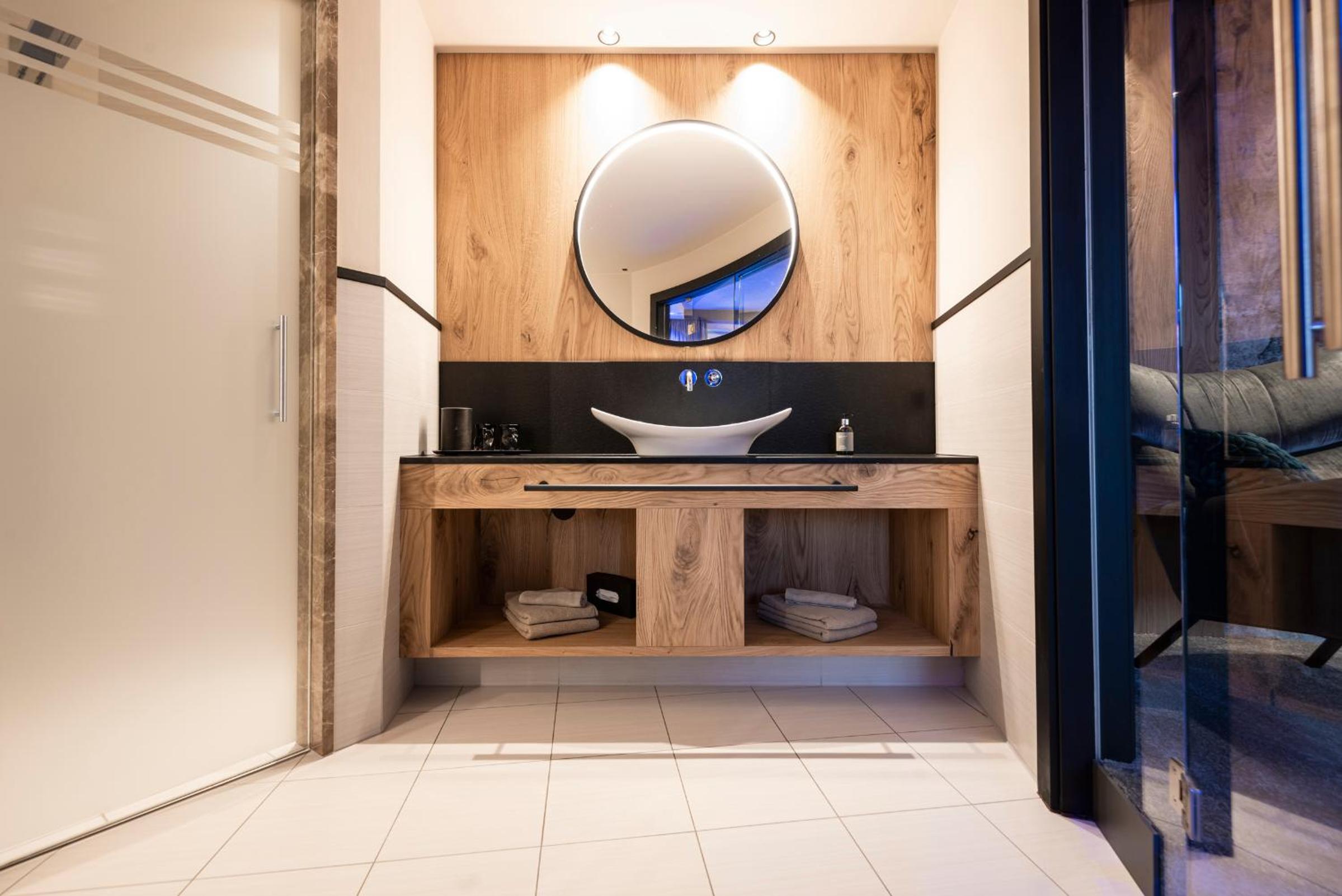Deluxe Suite - Photo 2