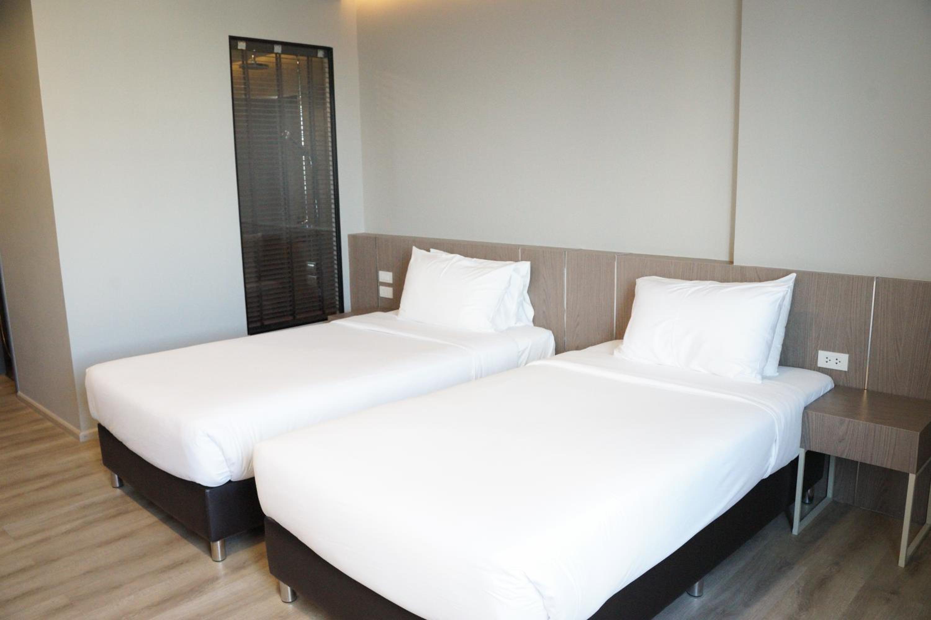 Deluxe Twin Room - Photo 14