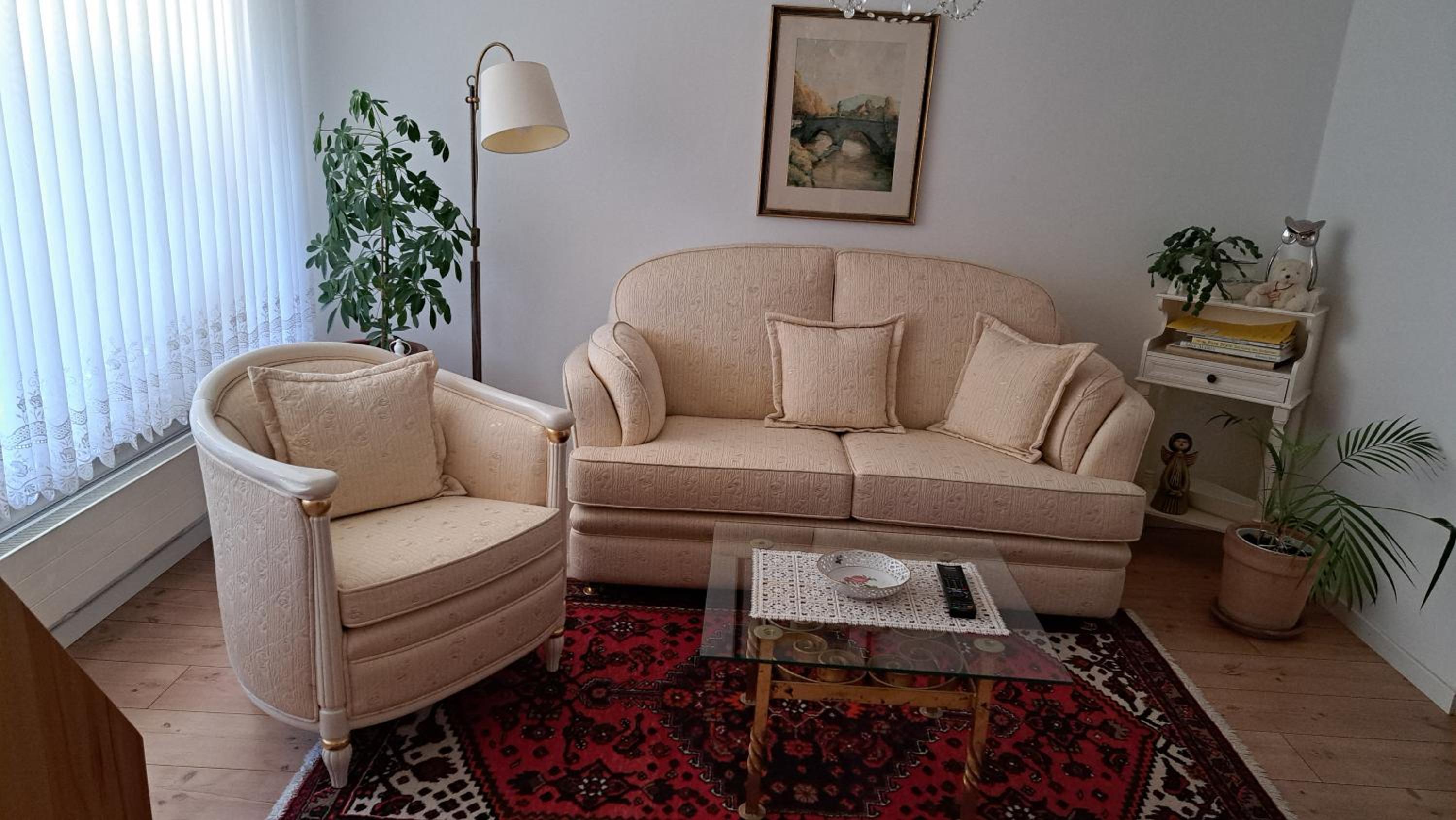One-Bedroom Apartment photo 2