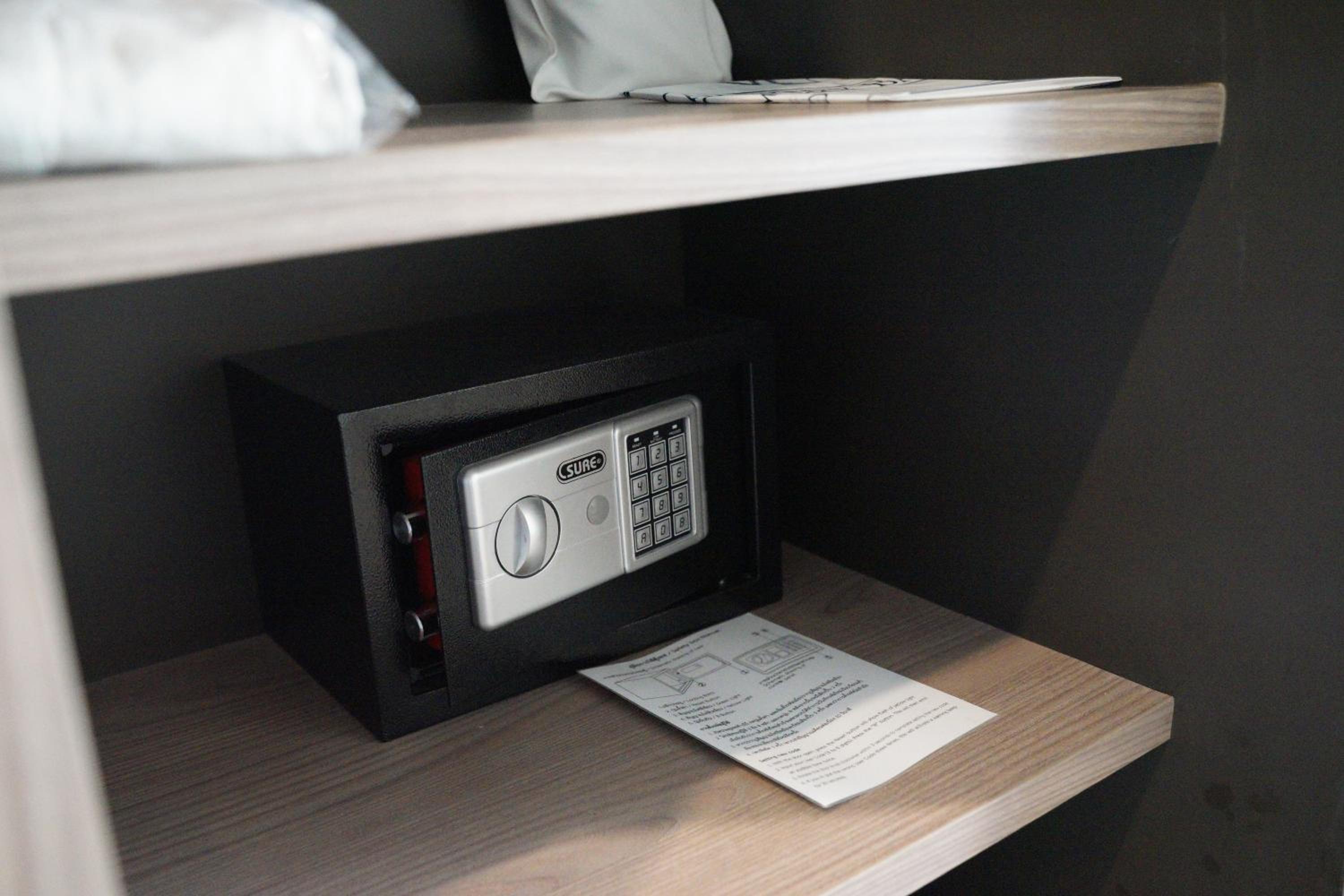 Deluxe Twin Room - Photo 19