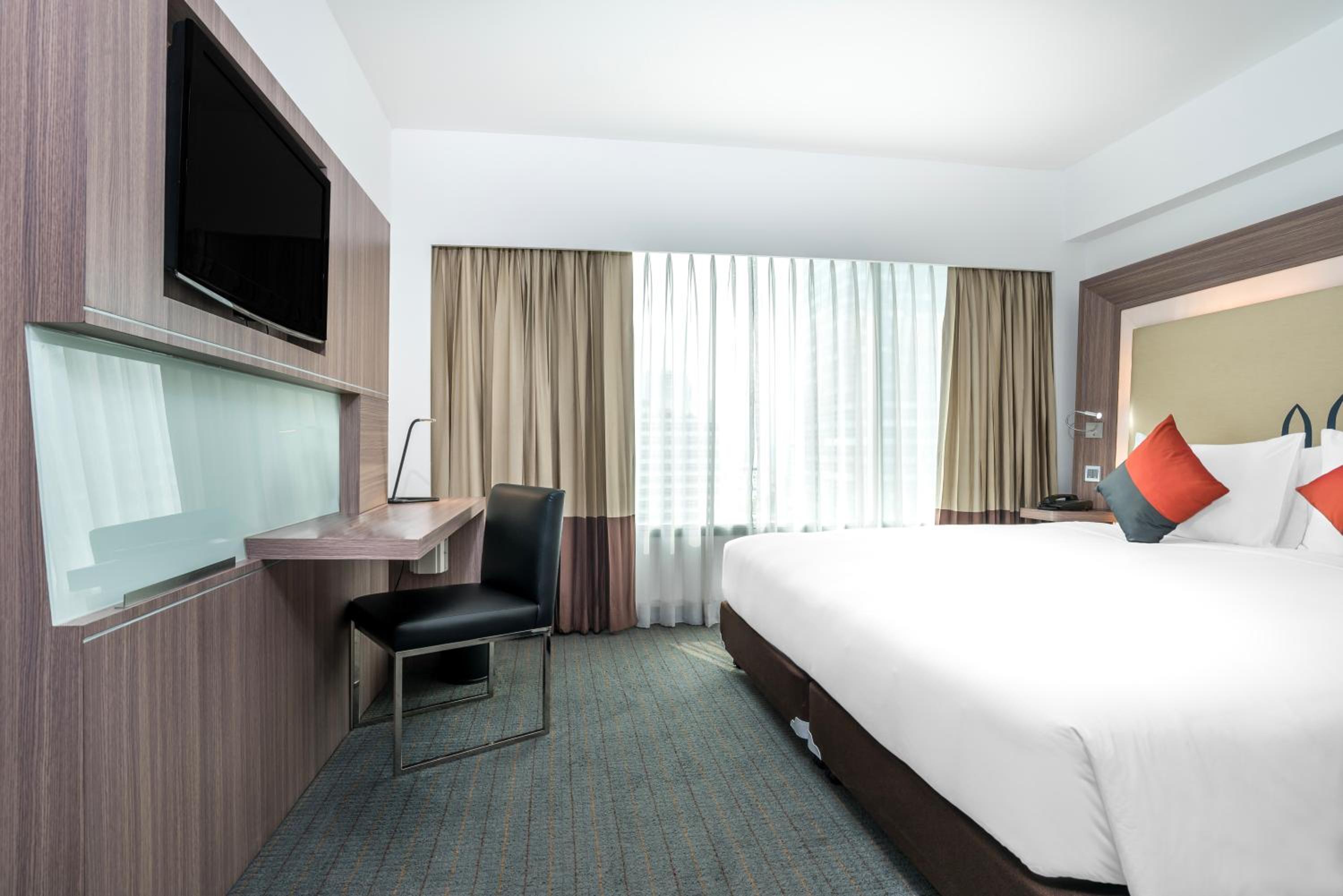 Deluxe King Room photo 3