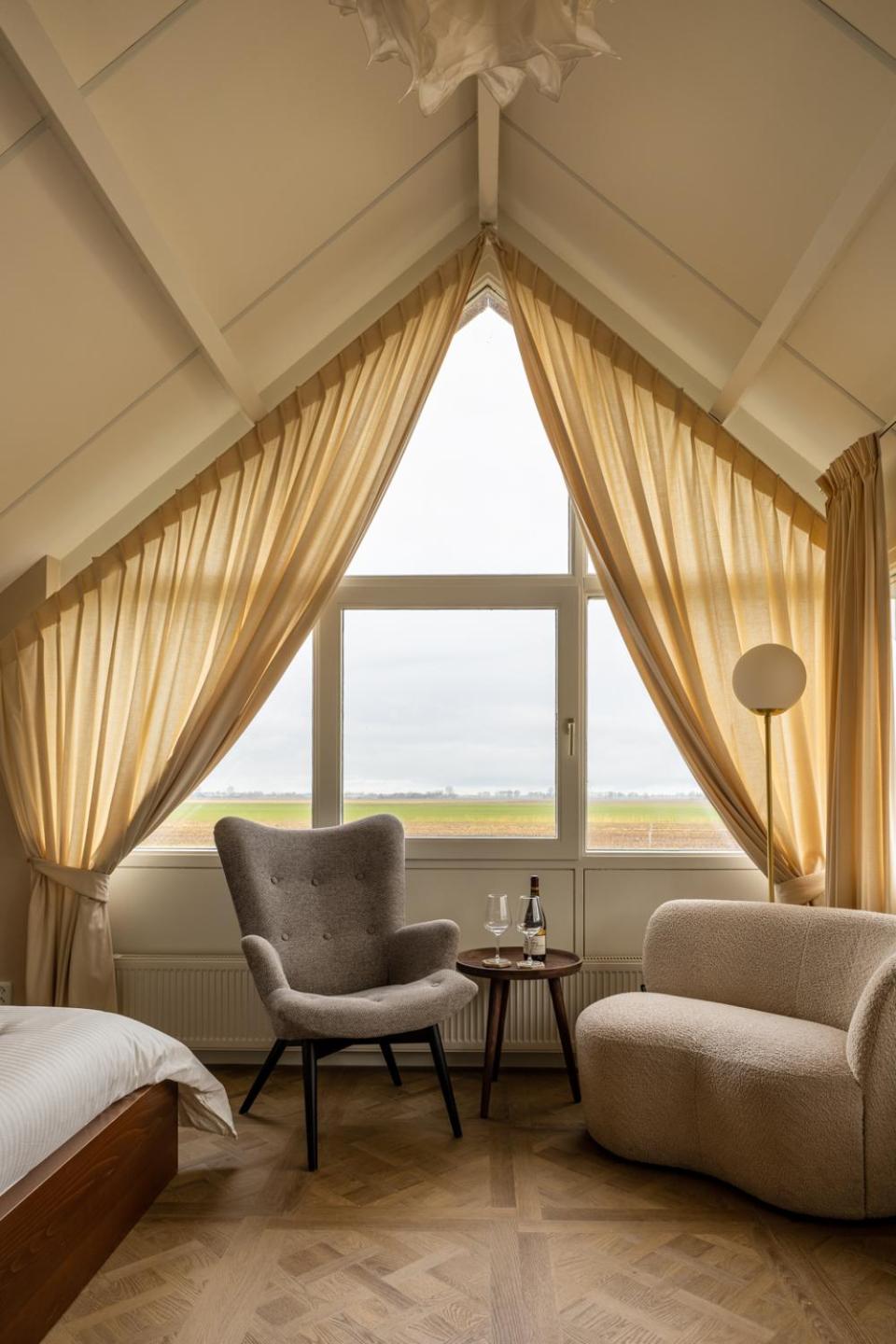 Triple Room with Garden View - Photo 14