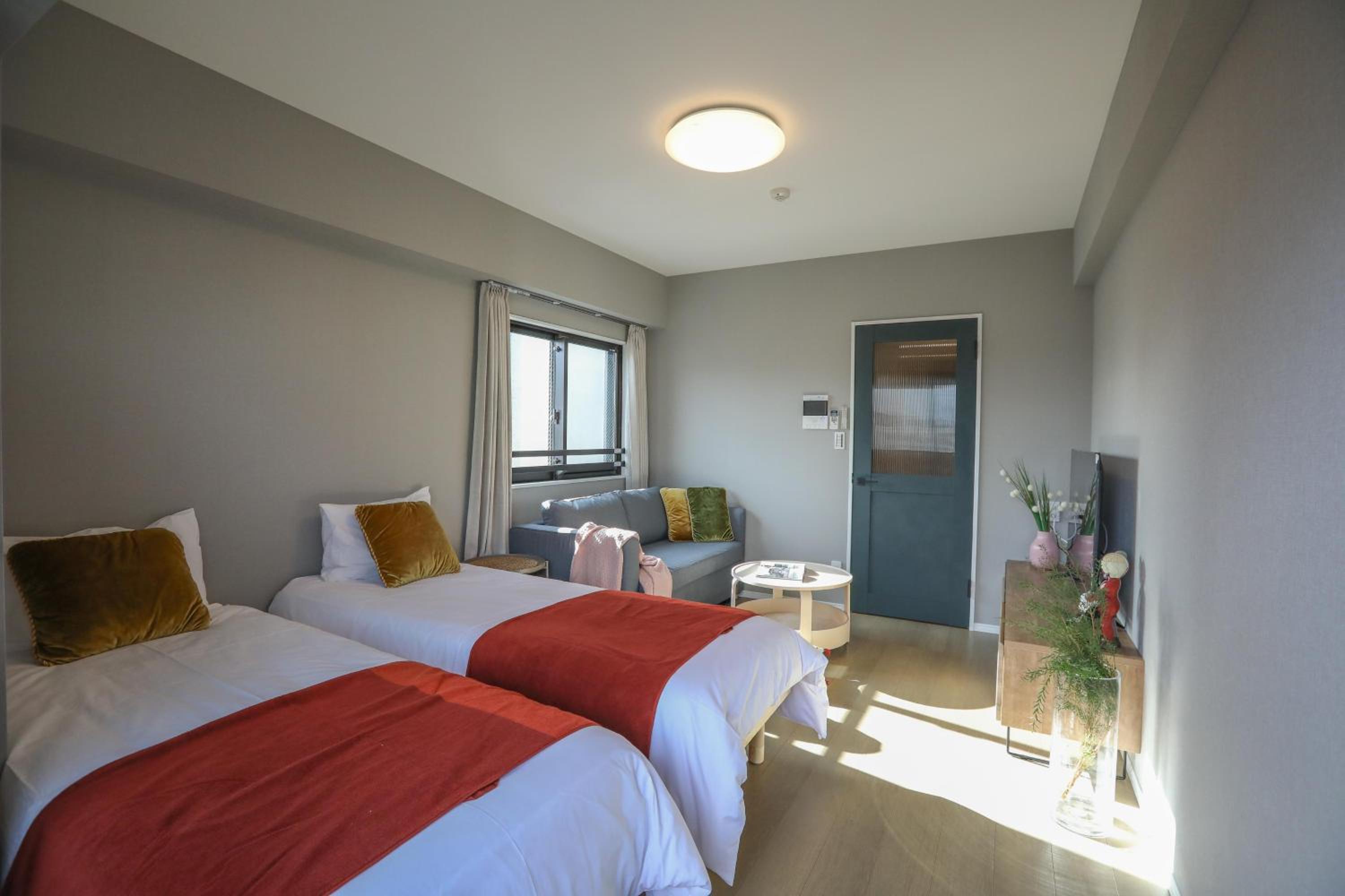 Apartment photo 2