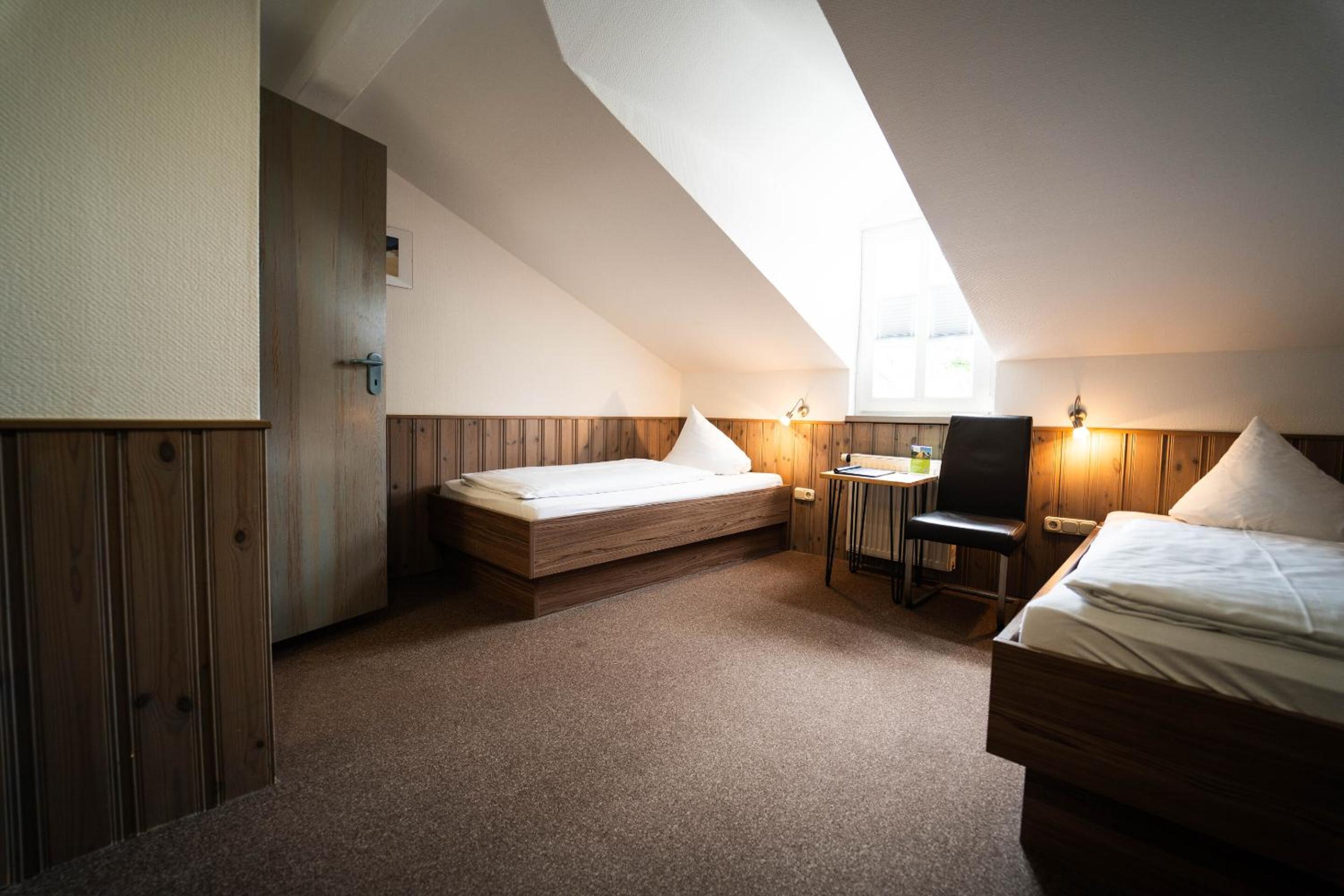 Standard Twin Room photo 1
