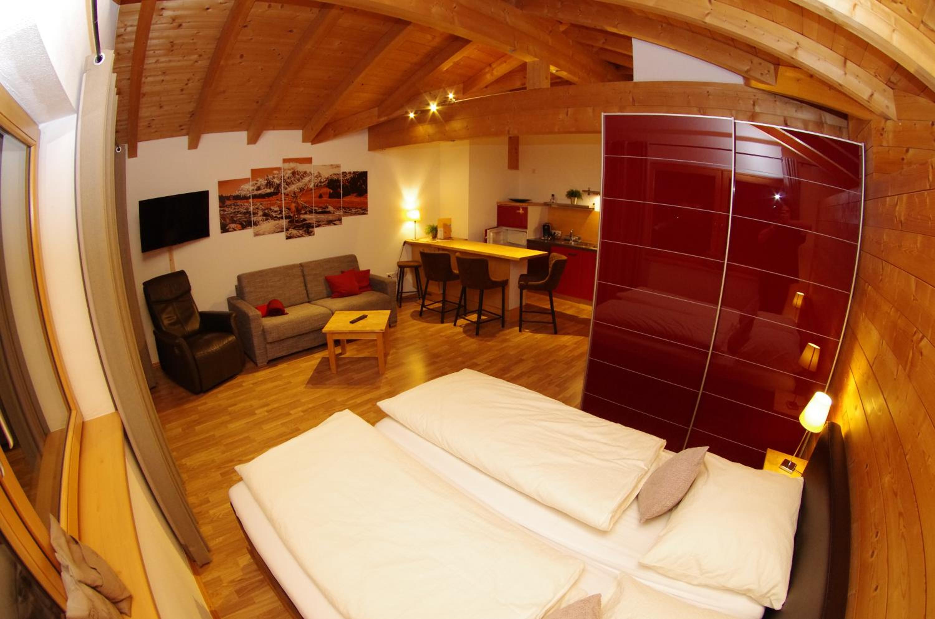 Studio (2 Adults) photo 1